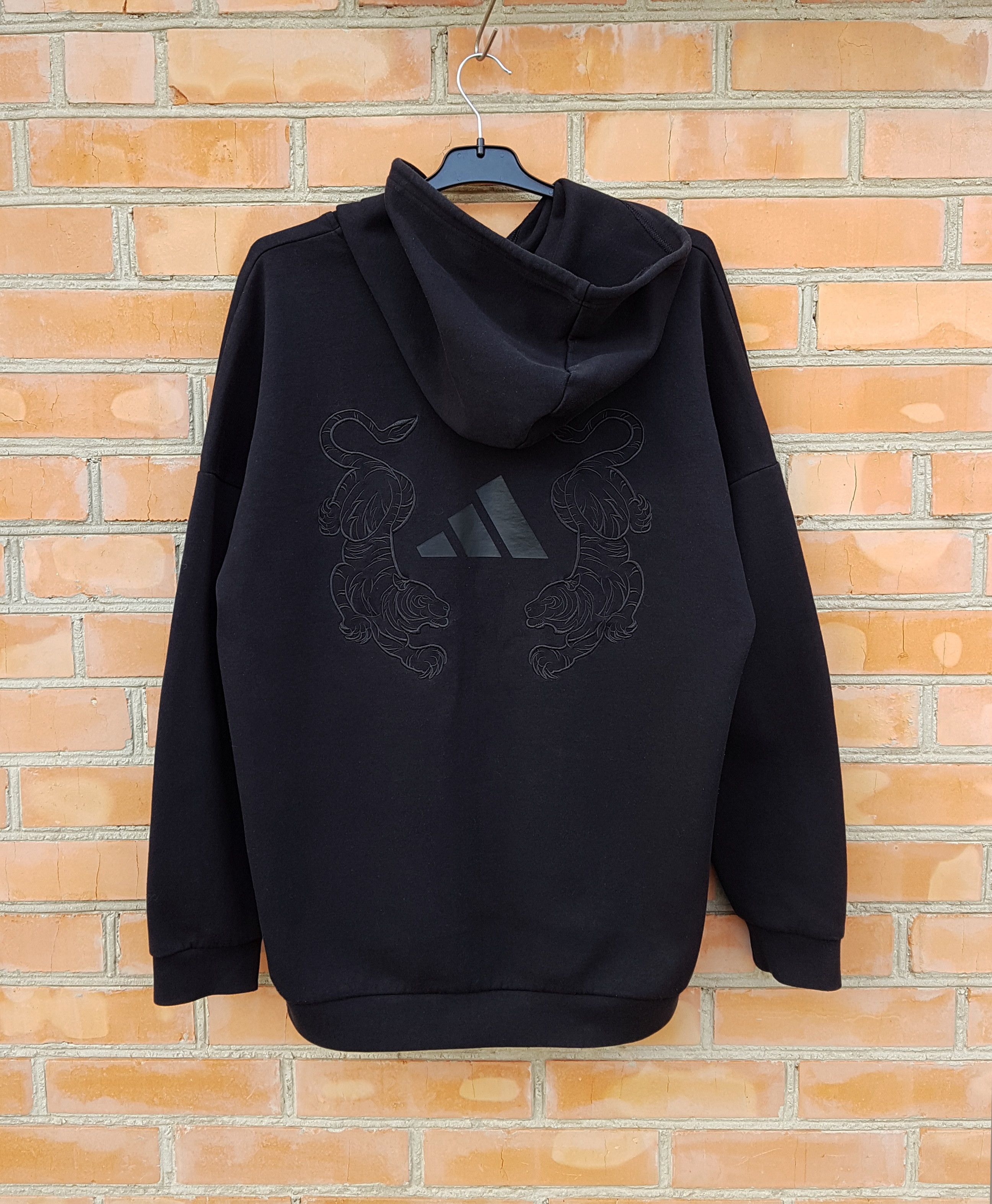 Adidas Adidas Athletics Oh Slogan Tiger Urban Hoodie Loose Fit Size US L / EU 52-54 / 3 - 1 Thumbnail