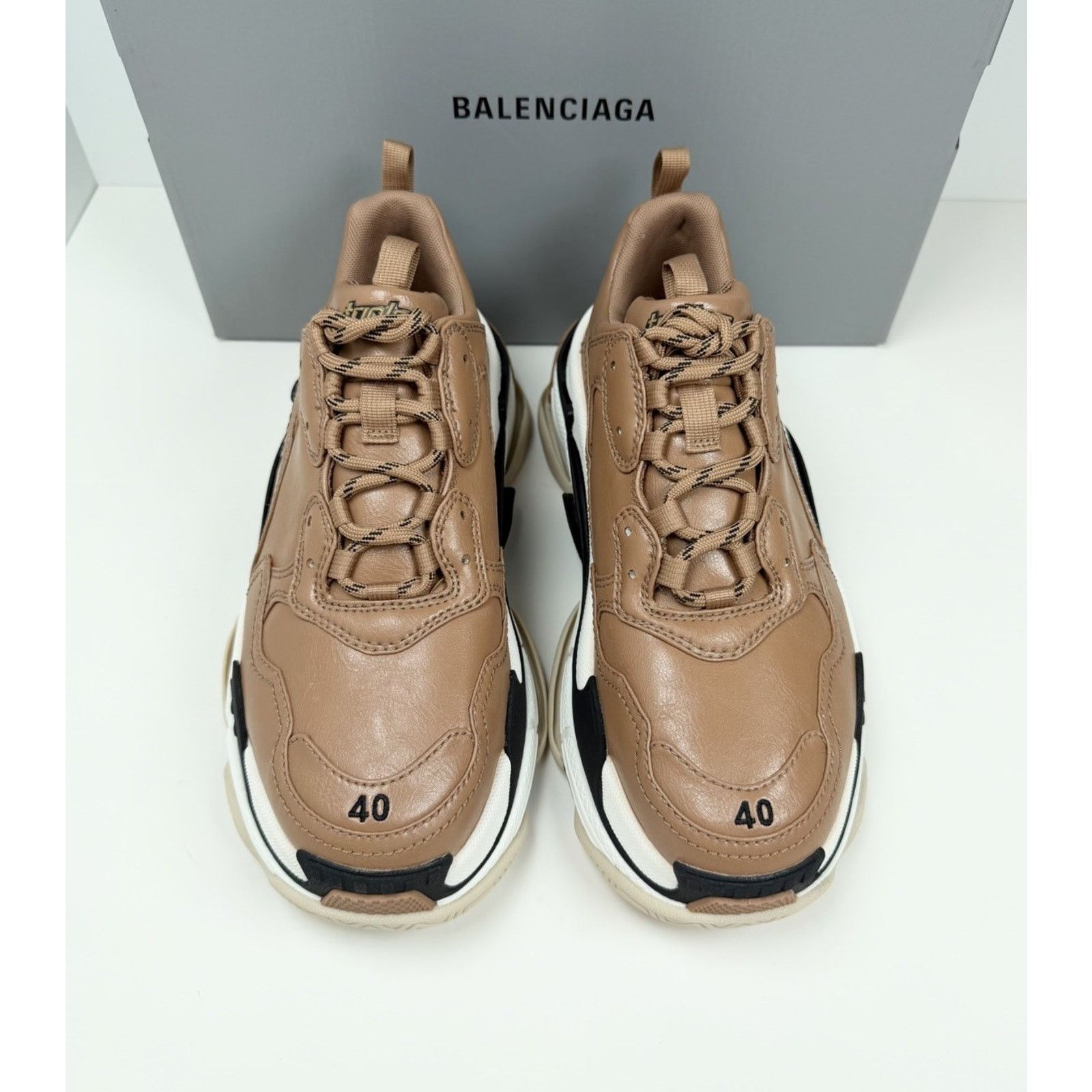 Balenciaga Size 40EU/7US- Balenciaga Triple S Sneaker NEW Size US 7 / EU 40 - 3 Thumbnail