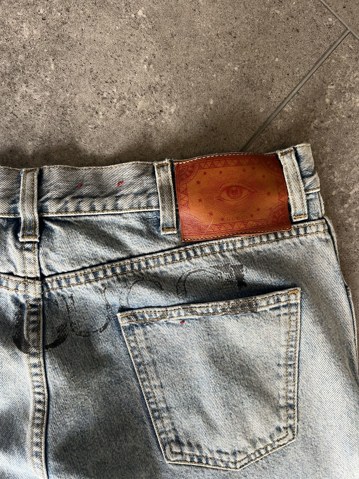 Gucci GUCCI CROPPED PRINTED WASHED DENIM PANTS SIZE 36 Size US 36 / EU 52 - 15 Thumbnail