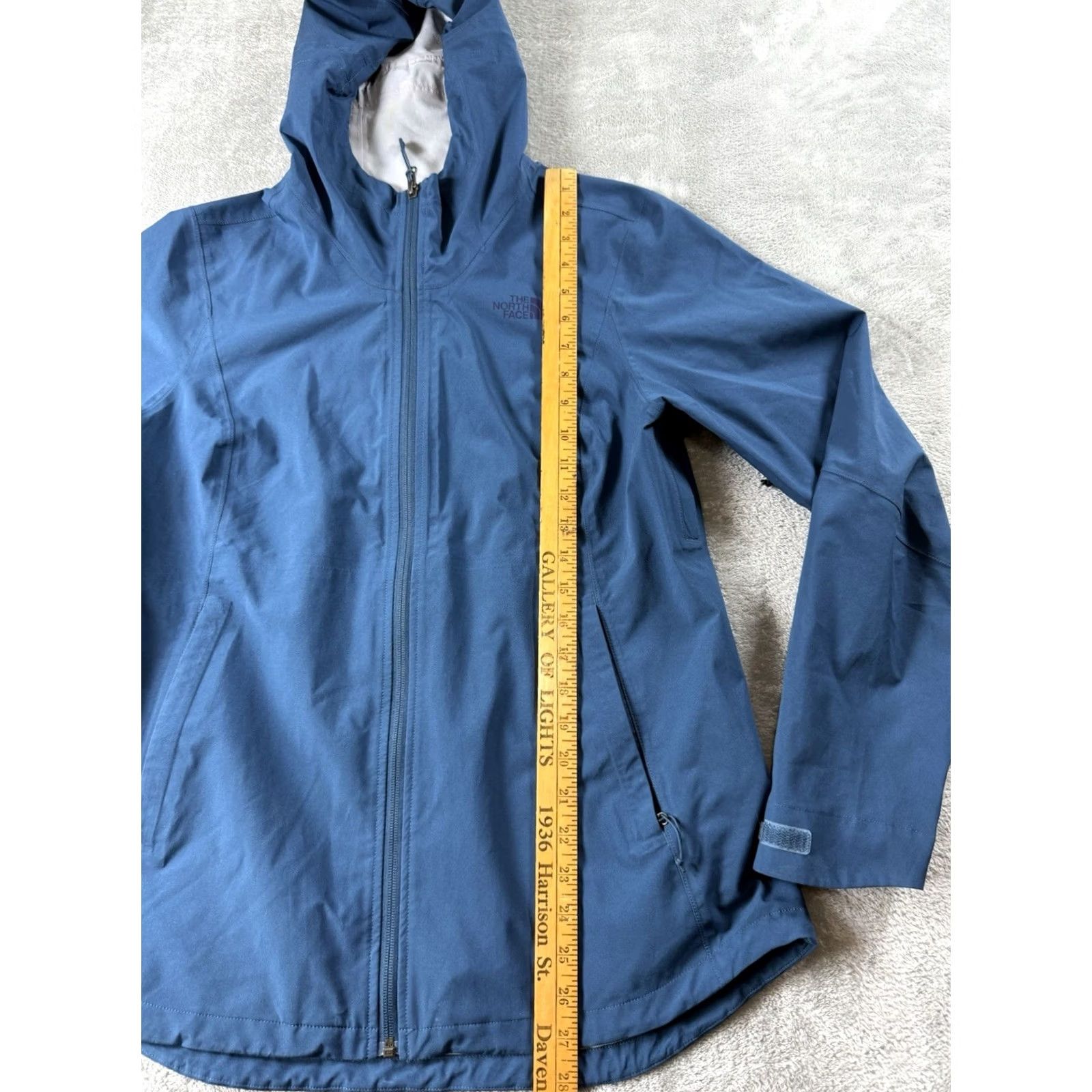 The North Face The North Face Jacket Womens L Blue Full Zip Outdoor Hiking Camping Running Fall Size L Regular Adult Womens Nature Outdoors Sportswear Pyq? Size L / US 10 / IT 46 - 3 Thumbnail
