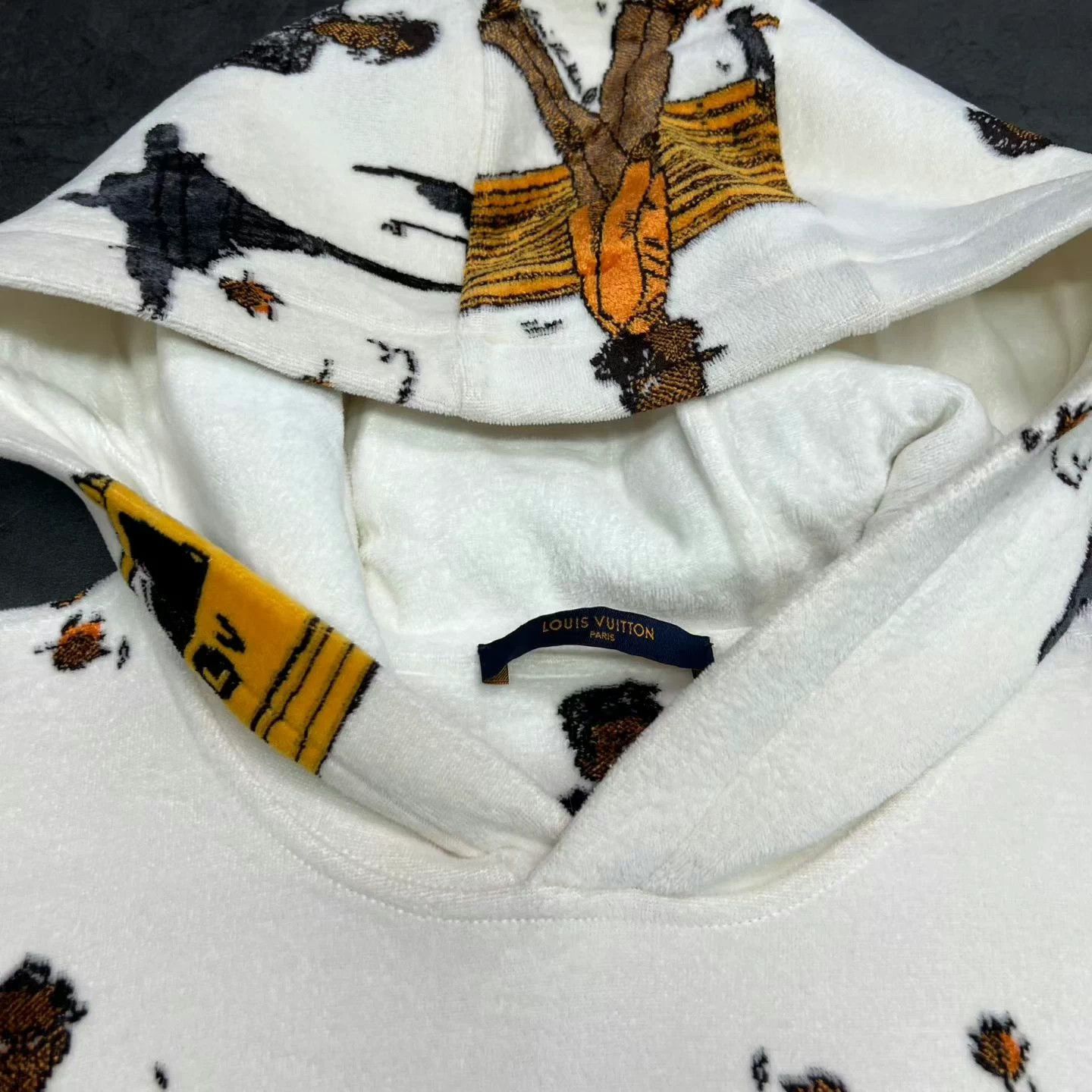 Louis Vuitton Louis Vuitton (LV) flocked hooded sweater Size S / US 4 / IT 40 - 5 Thumbnail