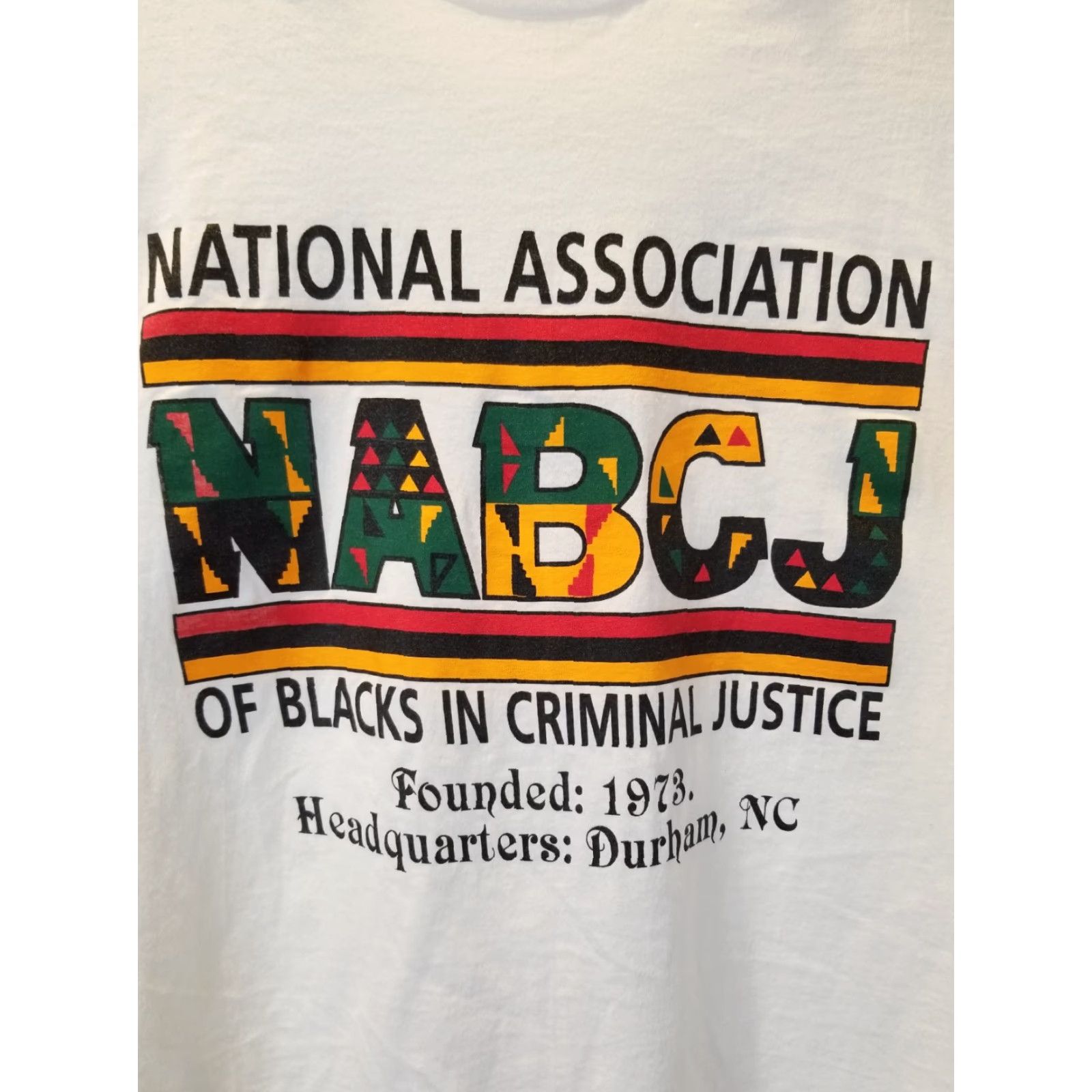 Hanes VINTAGE HANES T-SHIRT XL White 90s NATIONAL ASSOCIATION OF BLACK IN CRIMINAL JUSTICE Logo 24-28 in Mens XLARGE XLARGE Size US XL / EU 56 / 4 - 2 Thumbnail