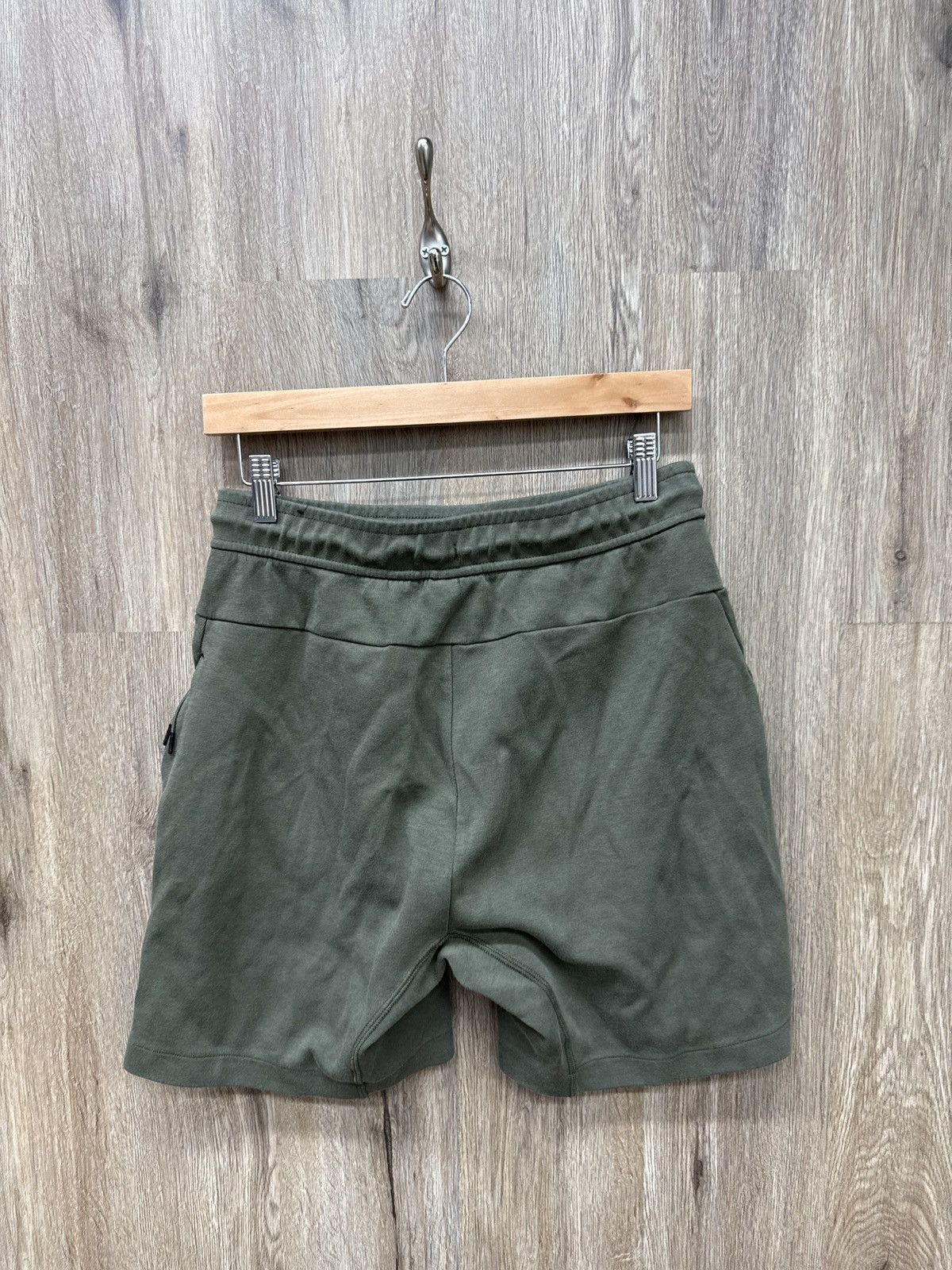 Nike Nike Tech Olive Green Shorts Size US 30 / EU 46 - 5 Thumbnail