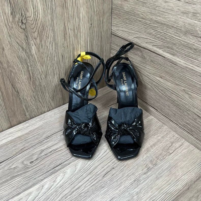 Yves Saint Laurent saint Laurent Black patent leather bow heels 2501-Nextarrow Size US 5 / IT 35 - 4 Thumbnail