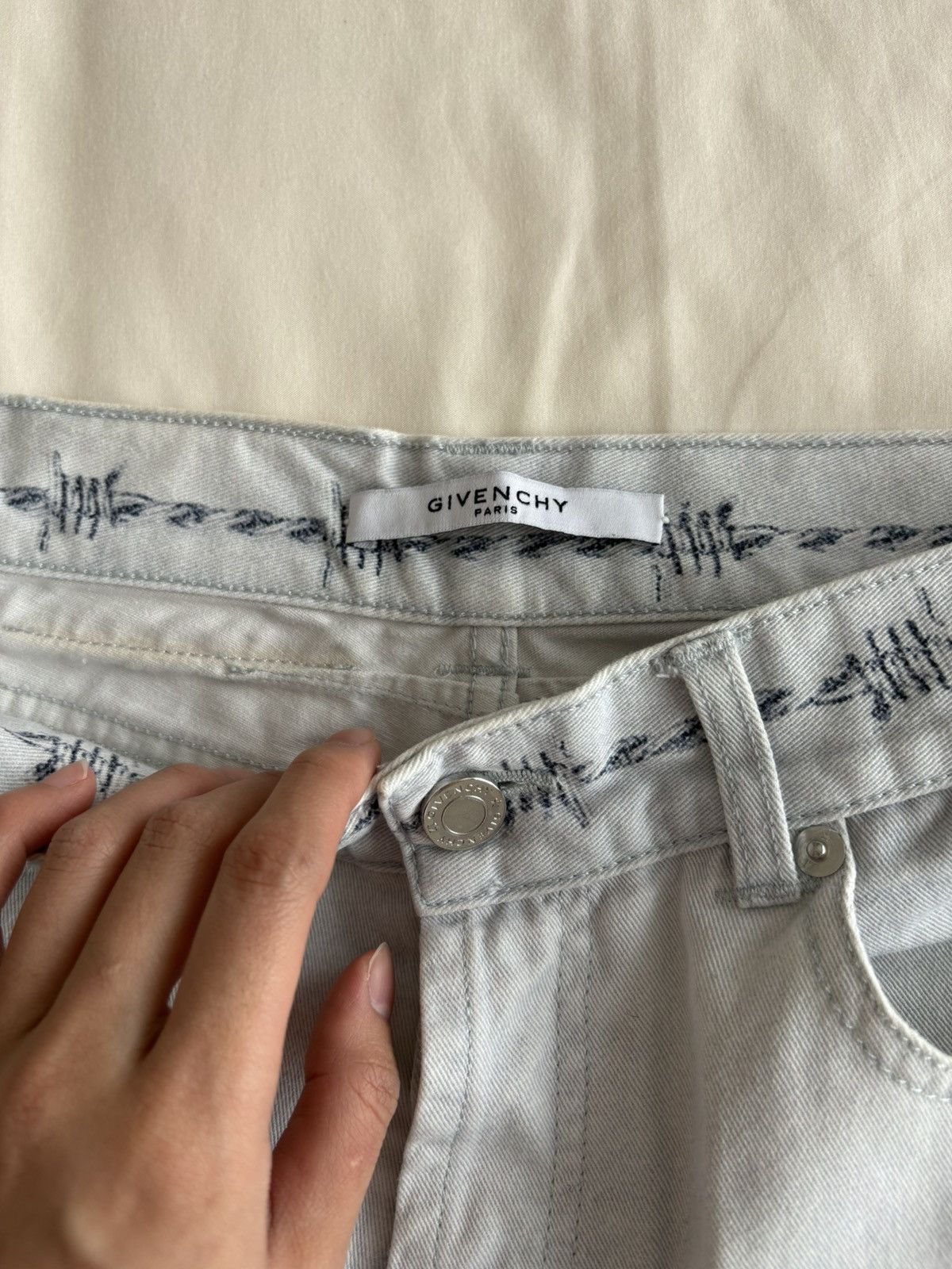 Givenchy 16ss 'Jesus in thorns' denim skinny jeans