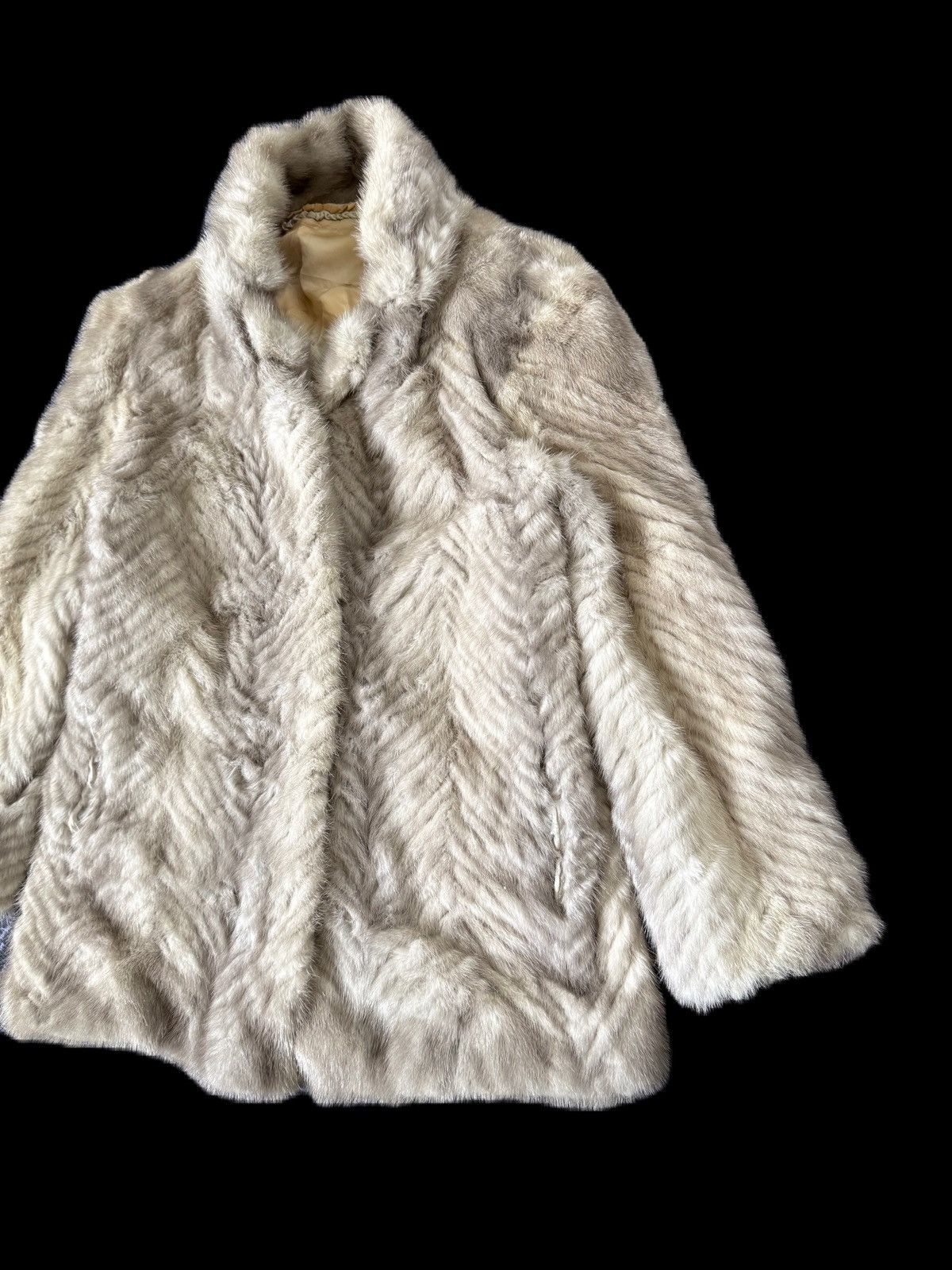 Japanese Brand Vintage Japan Custom Genuine Faux Fur Jacket Size S Size S / US 4 / IT 40 - 4 Thumbnail