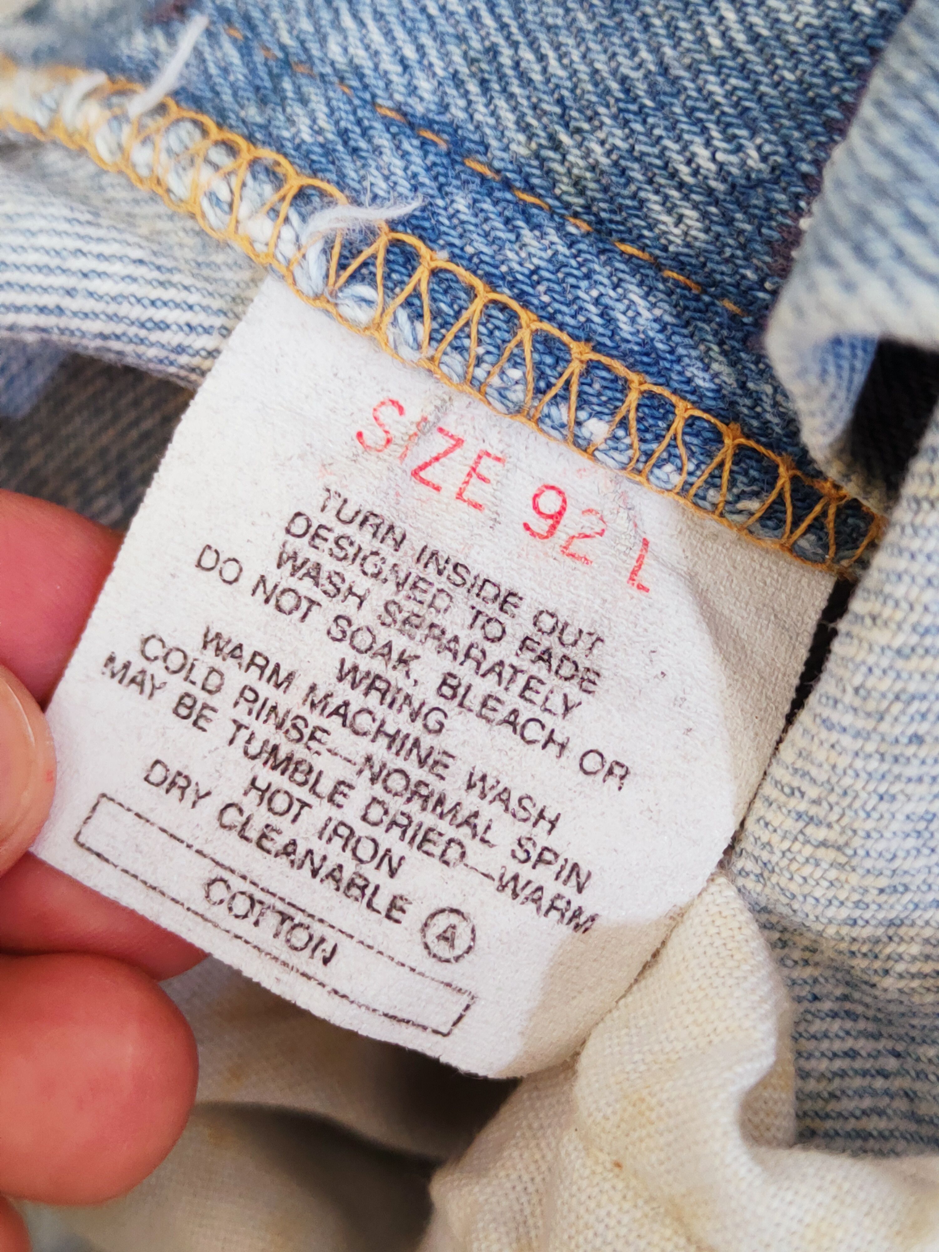 Levi's Levi's Blue Faded vintage Distressed Ripped Jeans #W703 Size US 35 - 16 Thumbnail