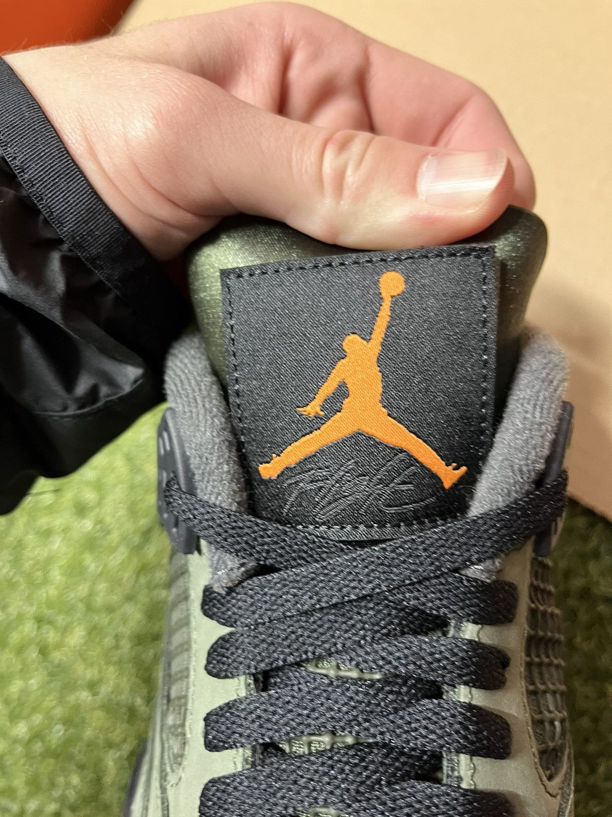 Nike Jordan 4 Retro Undefeated Sp Size US 9 / EU 42 - 10 Thumbnail