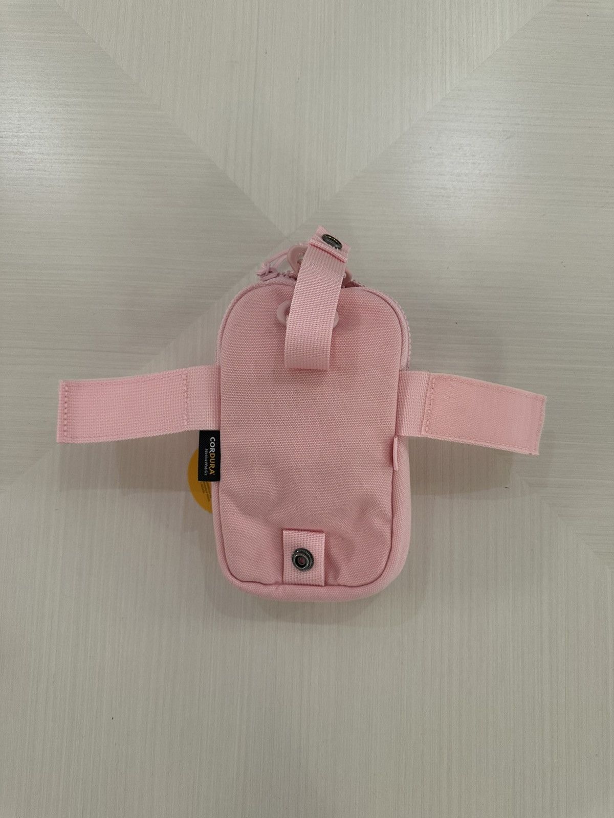 新品 supreme Camera Bag + Mini Pouch Supreme Camera Bag + Mini Pouch (SS25) - $58