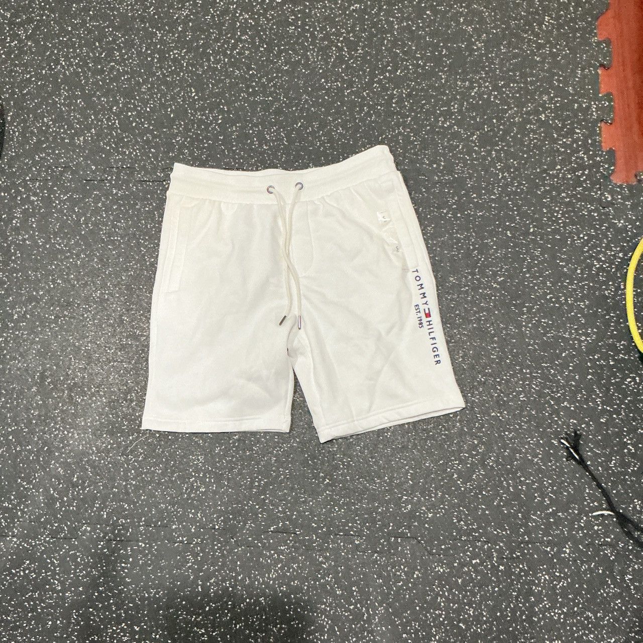 Tommy Hilfiger Tommy hilifiger shorts Size US 29 - 2 Thumbnail