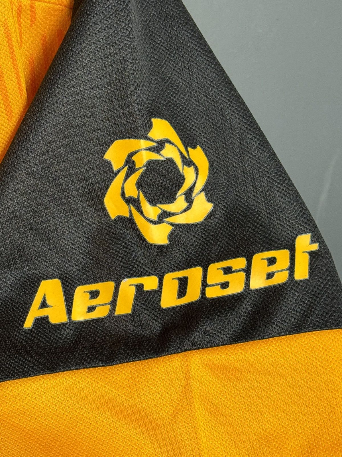 Adidas Wolverhampton Wanderers 20/21 Home Football Jersey Size US XL / EU 56 / 4 - 4 Thumbnail