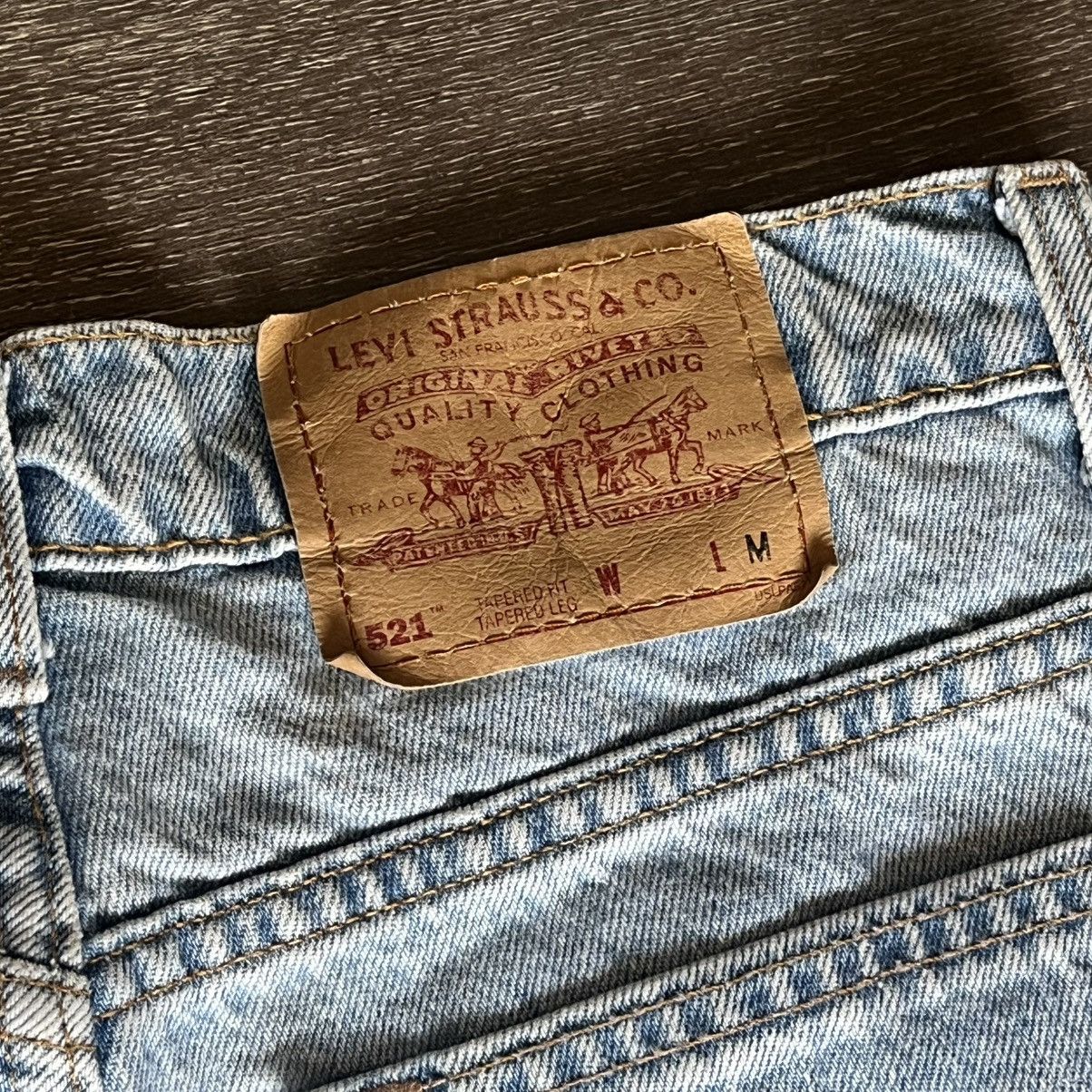 Levi's Vintage 90s Levis 521 Tapered Fit Leg Light Wash Denim Jeans Size 32" / US 10 / IT 46 - 5 Thumbnail