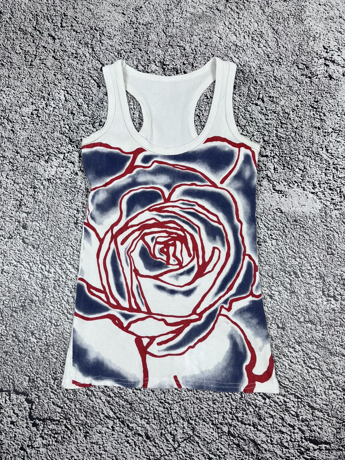Japanese Brand Vintage Y2K Gaultier Style Printed Rose All Print Tank Top Size M / US 6-8 / IT 42-44 - 1 Thumbnail