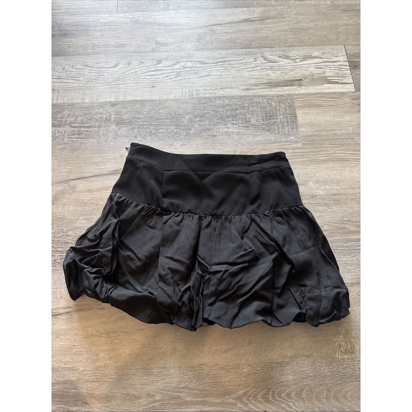 Zara Zara Black Ballon Skirt With Gold Buttons Size S Brand New Size 26" / US 2 / IT 38 - 6 Thumbnail