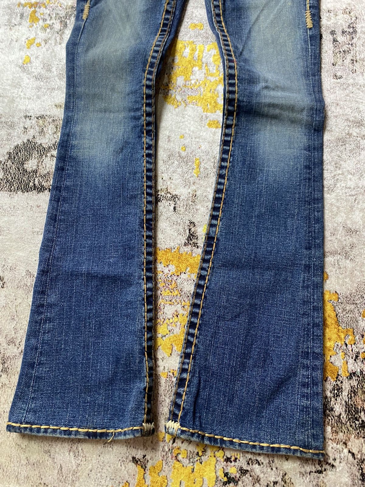 If Six Was Nine Y2K True Religion Flared Jeans Size 26" / US 2 / IT 38 - 3 Thumbnail