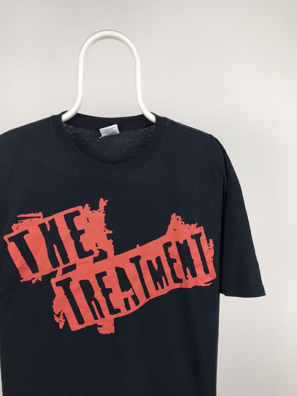 Band Tees × Vintage Vintage 2011 The Treatment This Might Hurt Rock Band Tee Size US XL / EU 56 / 4 - 4 Thumbnail