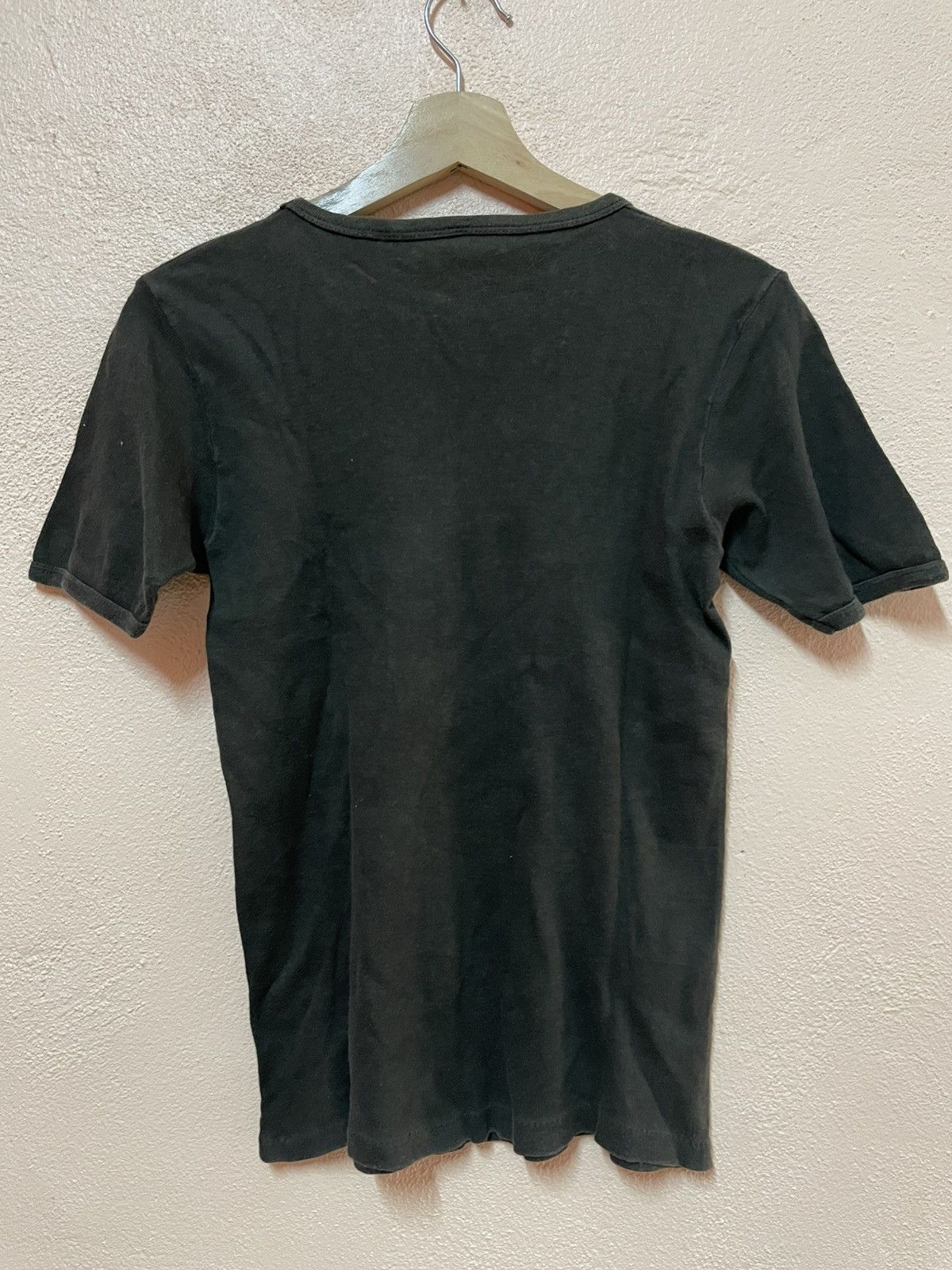 Band Tees Vintage 80’s U2 War Boy T-shirt Promo Made in Portugal sz M Size US M / EU 48-50 / 2 - 6 Thumbnail