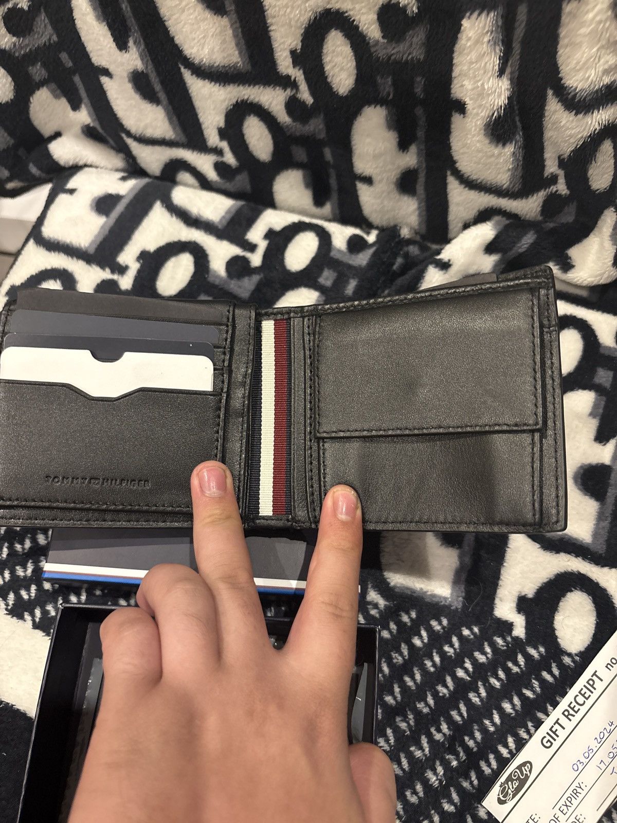 Tommy Hilfiger Tommy Hilfiger Men’s Black Bi-Fold Wallet – Brand New in Box Size ONE SIZE - 2 Thumbnail