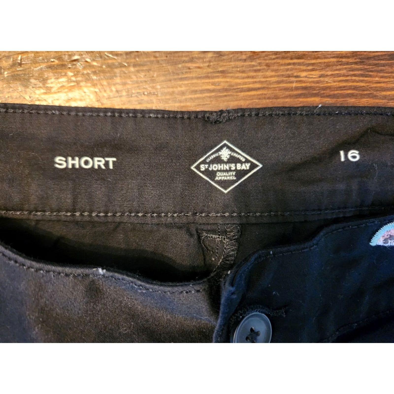 Vintage St Johns Bay Shorts Size 16 Black Embroidered Watermelon Women's Size 38" / US 16 / IT 52 - 5 Thumbnail