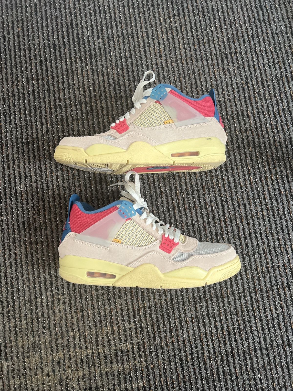 Jordan Brand × Nike × Union LA Union 4 Guava Ice Size US 11 / EU 44 - 1 Thumbnail