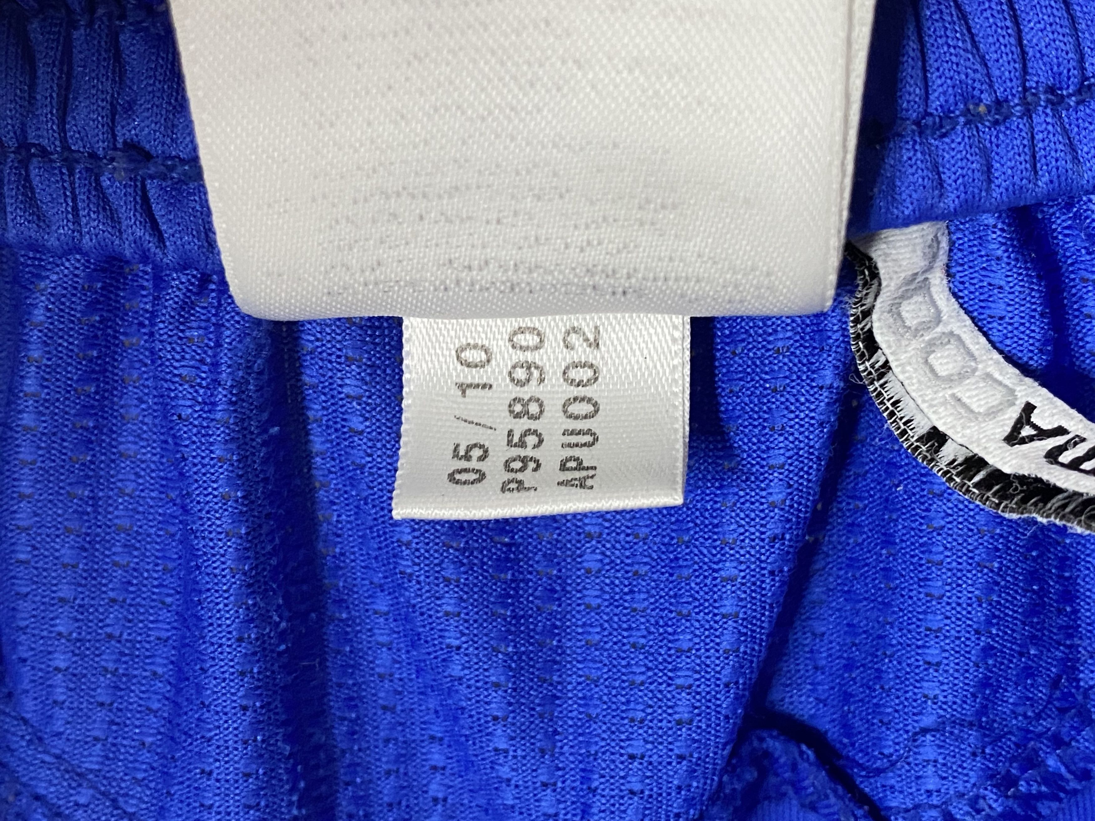 Adidas × Chelsea Soccer CHELSEA LONDON 2010 2011 HOME FOOTBALL SHORTS SOCCER Size US 32 / EU 48 - 7 Thumbnail