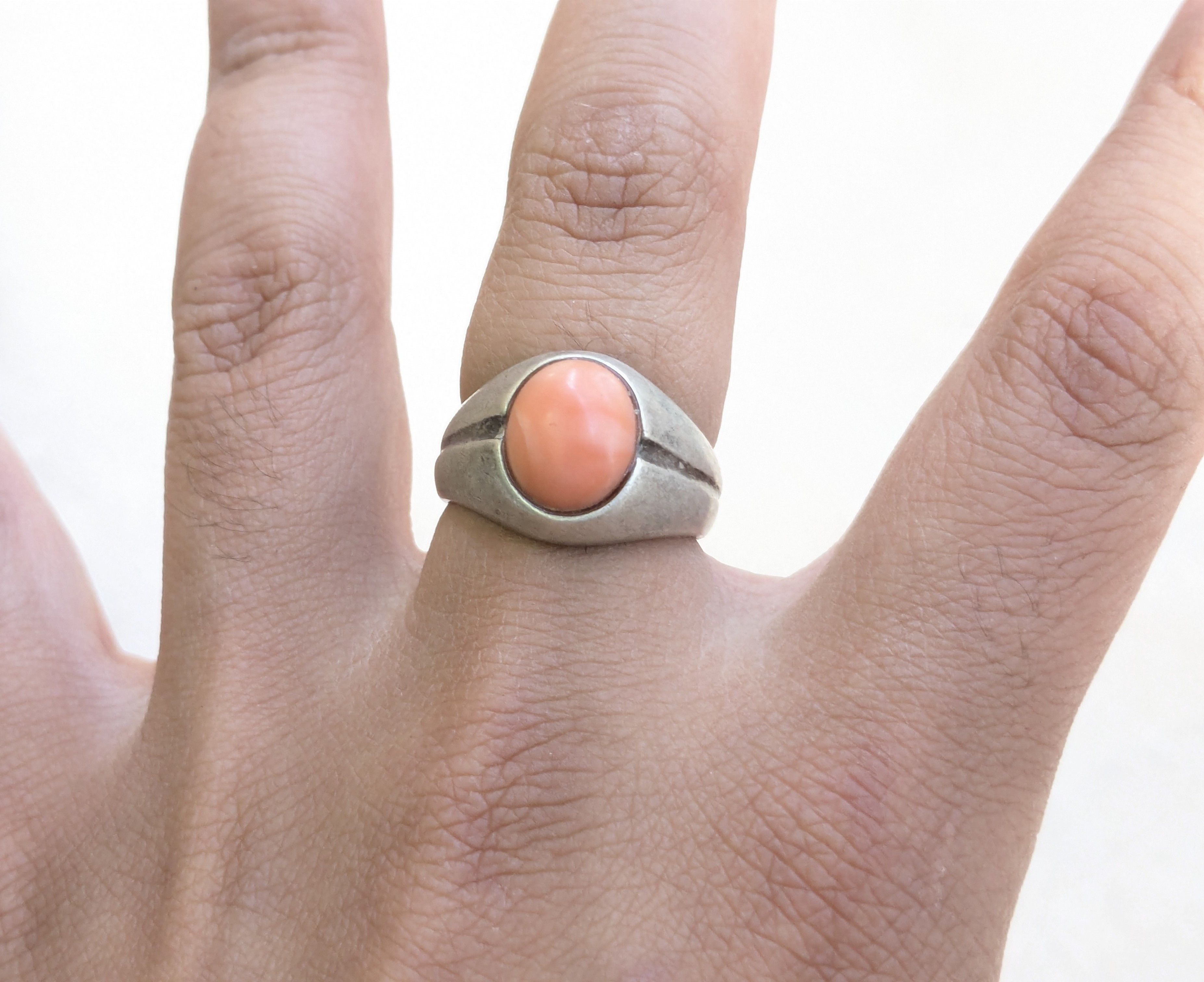 Jewelry Vintage Sterling Silver Ring Pink Coral 8.5 Oval Cabochon Size ONE SIZE - 11 Thumbnail