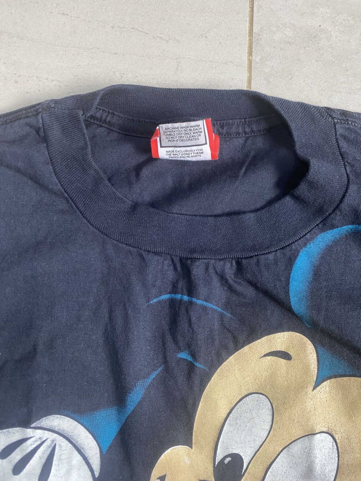 Mickey Mouse VINTAGE MICKEY MOUSE MIRROR TEES Size US XXL / EU 58 / 5 - 3 Thumbnail