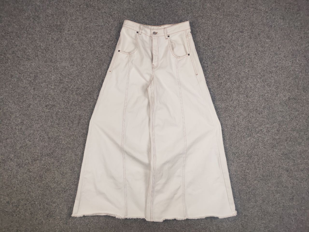 By Malene Birger By Malene Birger Design Wayde White Baggy Wide Leg Jeans Size 28" / US 6 / IT 42 - 10 Thumbnail