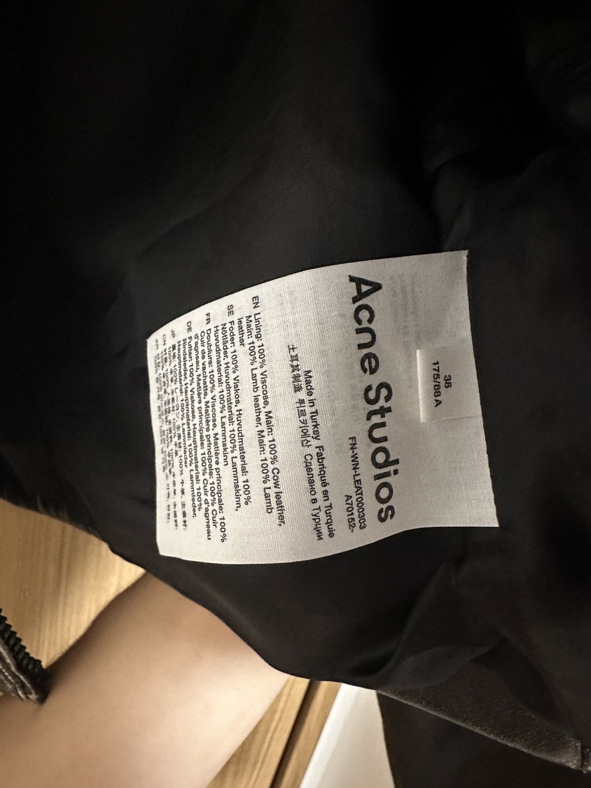 Acne Studios Acne Studios FW23 Runway Paneled Cropped Leather Jacket Size US L / EU 52-54 / 3 - 5 Thumbnail