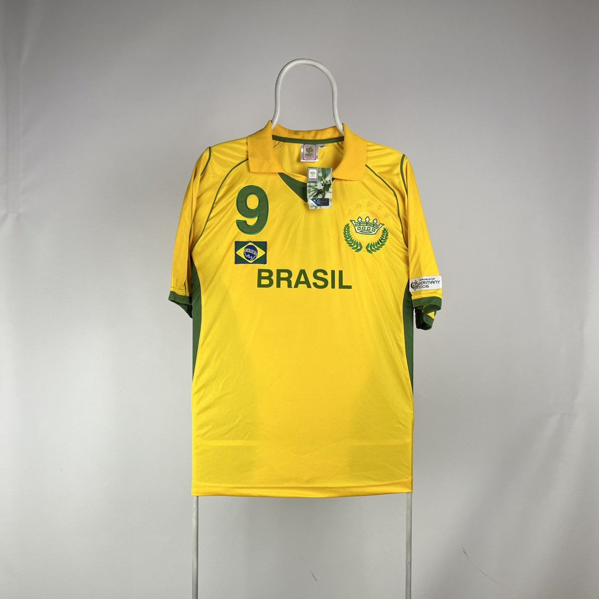 Other Brasil World Cup 2006 Soccer Football Jersey Size L #9 NWT Size US L / EU 52-54 / 3 - 1 Thumbnail