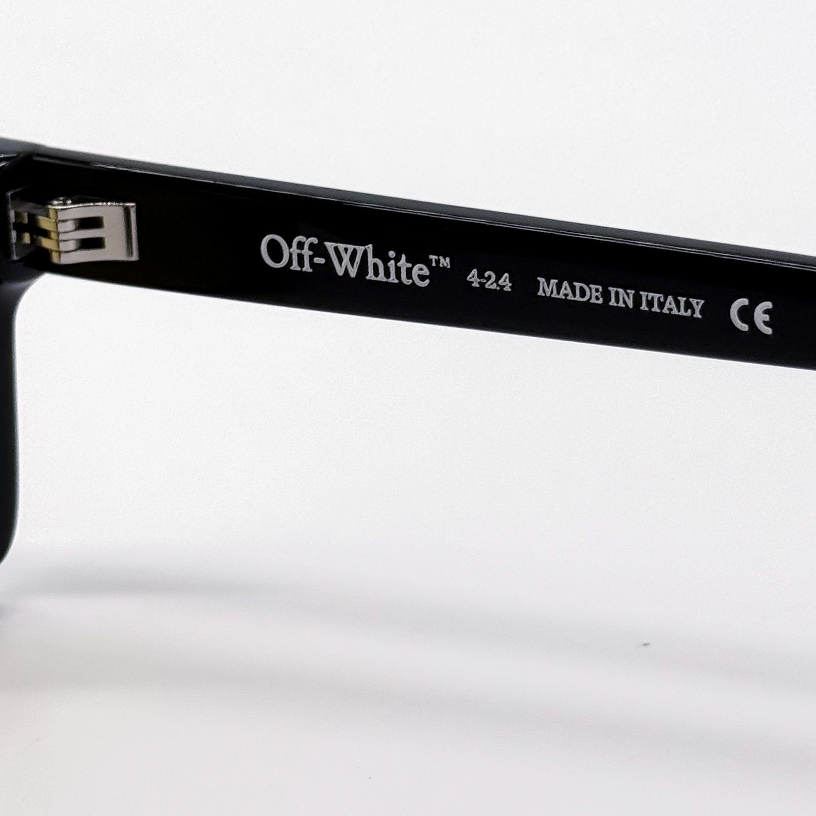 Off-White NEW OFF-WHITE OERI13A WARREN 1018 SUNGLASSES UNISEX SQUARE Size ONE SIZE - 8 Thumbnail