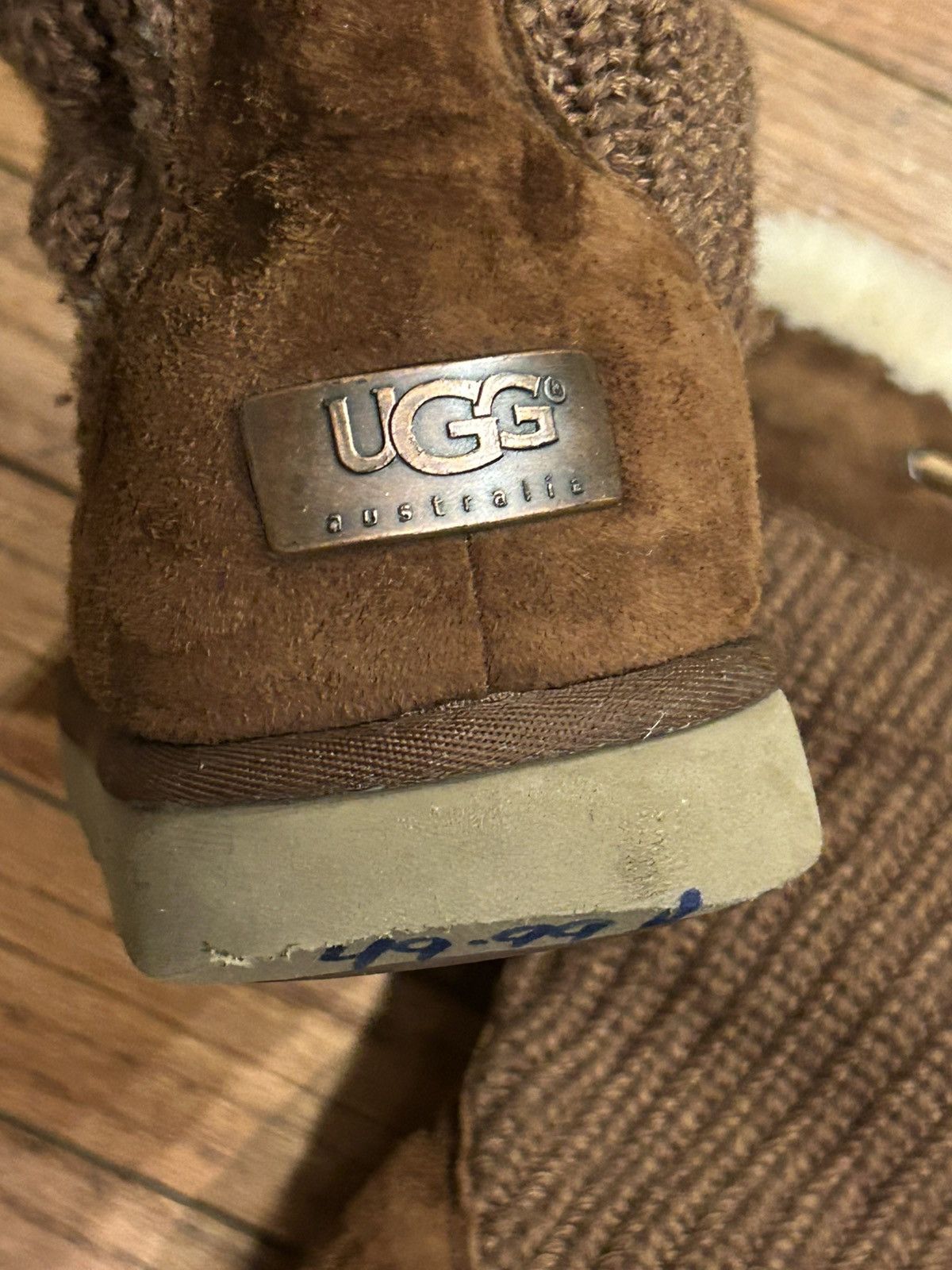 Ugg Ugg Suburb Chocolate Brown Size US 8 / IT 38 - 12 Thumbnail