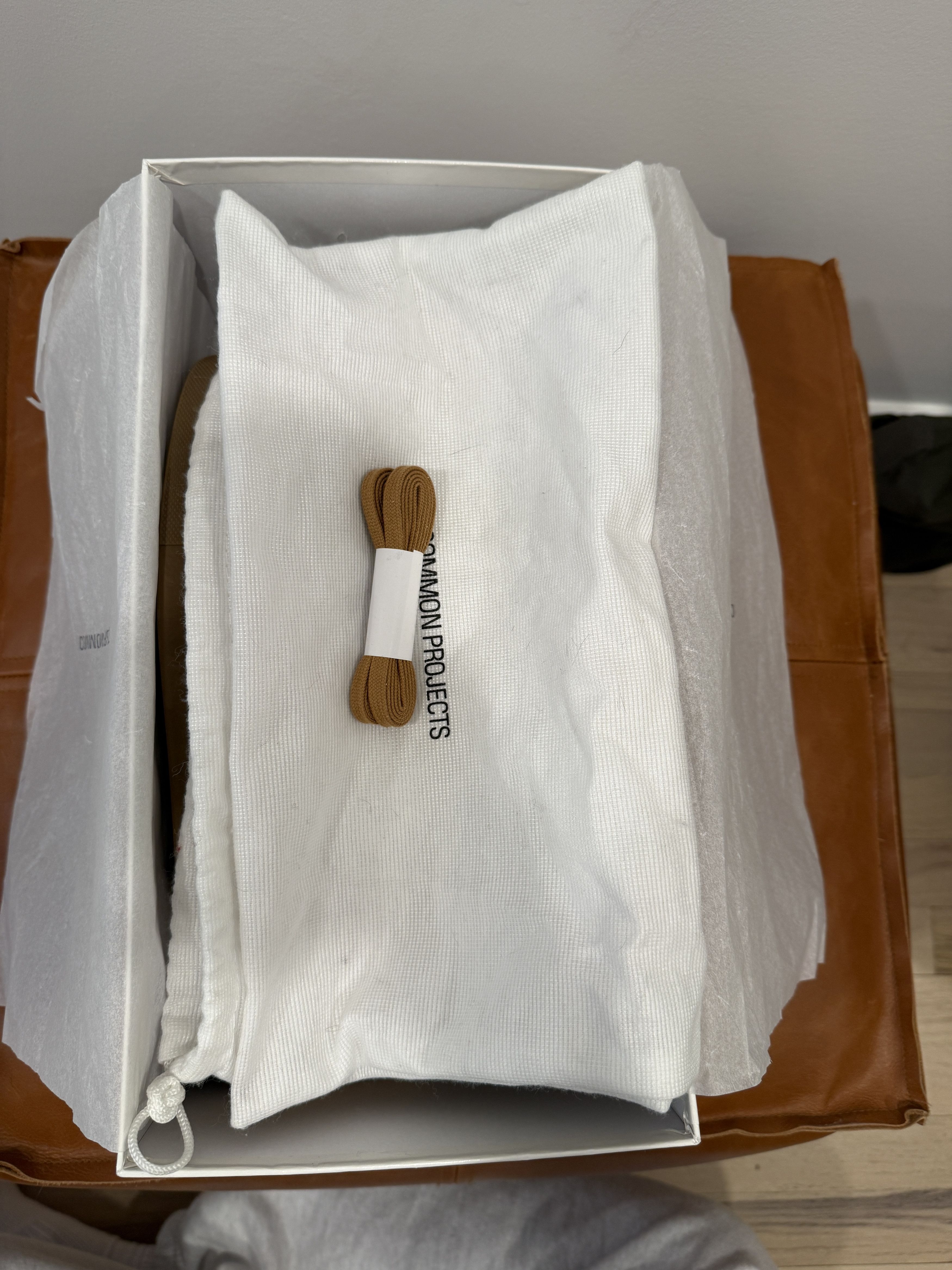 Common Projects Common Projects Bball Low in Tan Nubuck Size US 9 / EU 42 - 8 Thumbnail