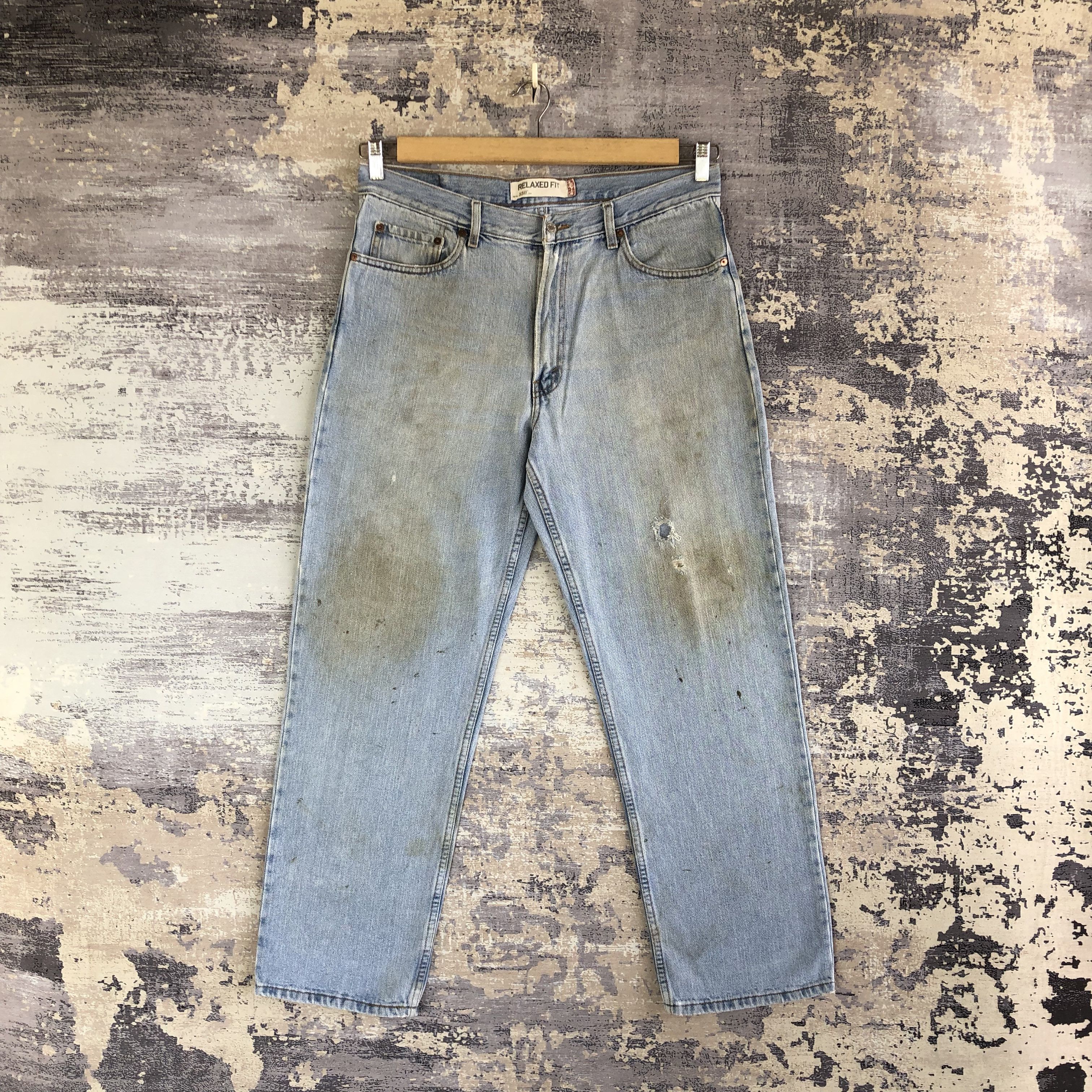 Levi's Vintage Y2K Dirty Levis Distressed Jeans Levi's Faded Denim Size US 34 / EU 50 - 1 Thumbnail