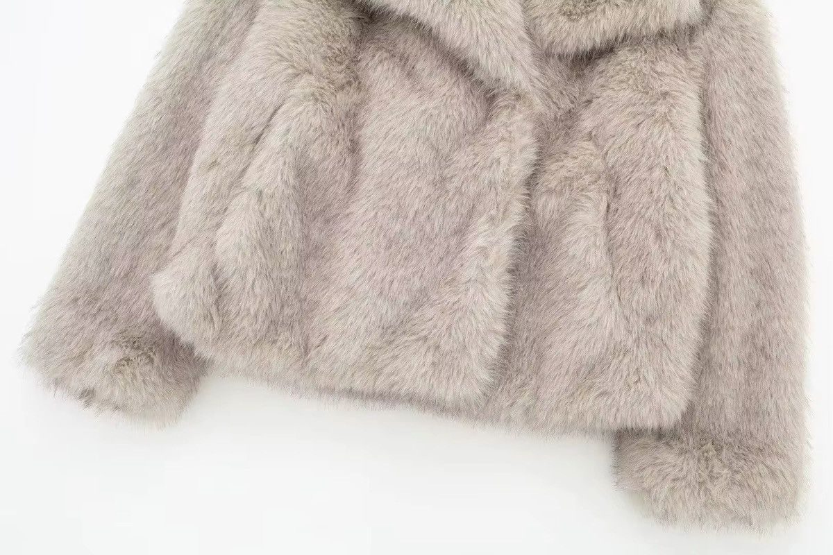 Japanese Brand × Vintage Ladies Faux Fur Plush Wool Long Sleeve Jacket Size M / US 6-8 / IT 42-44 - 6 Thumbnail