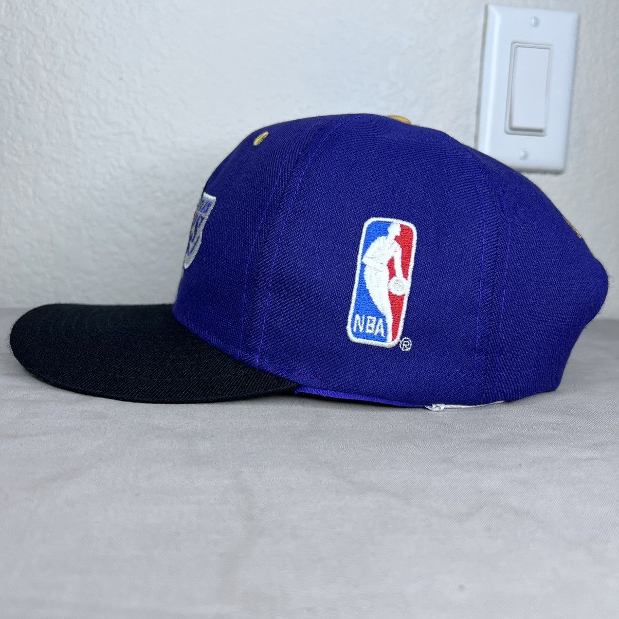 NBA Vintage 90s NBA Los Angeles Lakers AJD Embroidered Snapback Size ONE SIZE - 6 Thumbnail