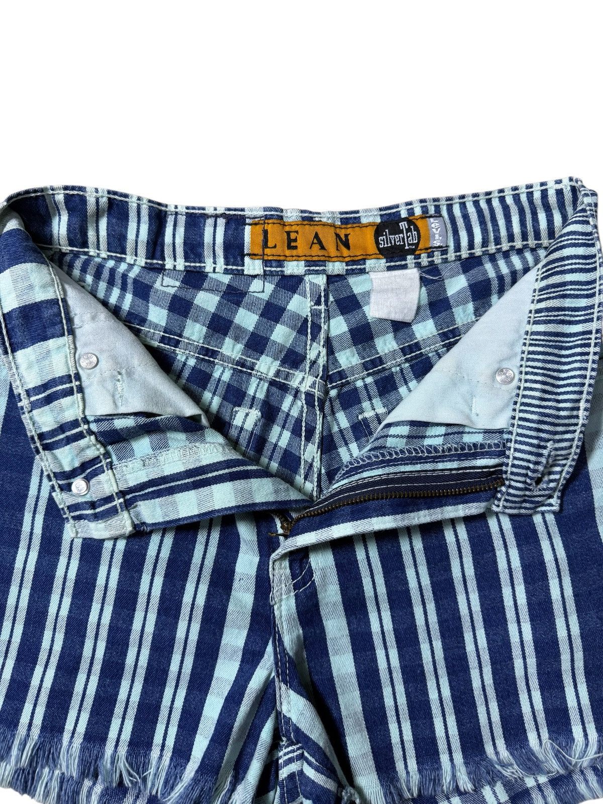 Levi's Vintage 1990s Levis SilverTab Striped Denim Shorts Cut Off Size 27" / US 4 / IT 40 - 4 Thumbnail