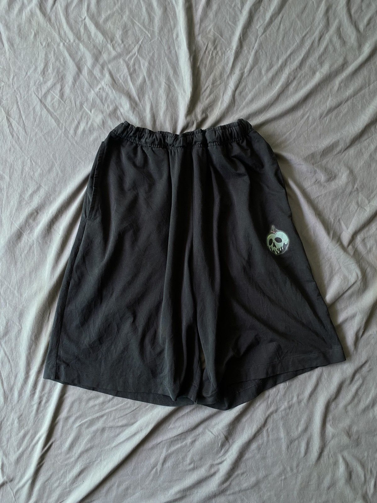 GU × Undercover GU x Undercover Short Pants Size US 34 / EU 50 - 1 Thumbnail