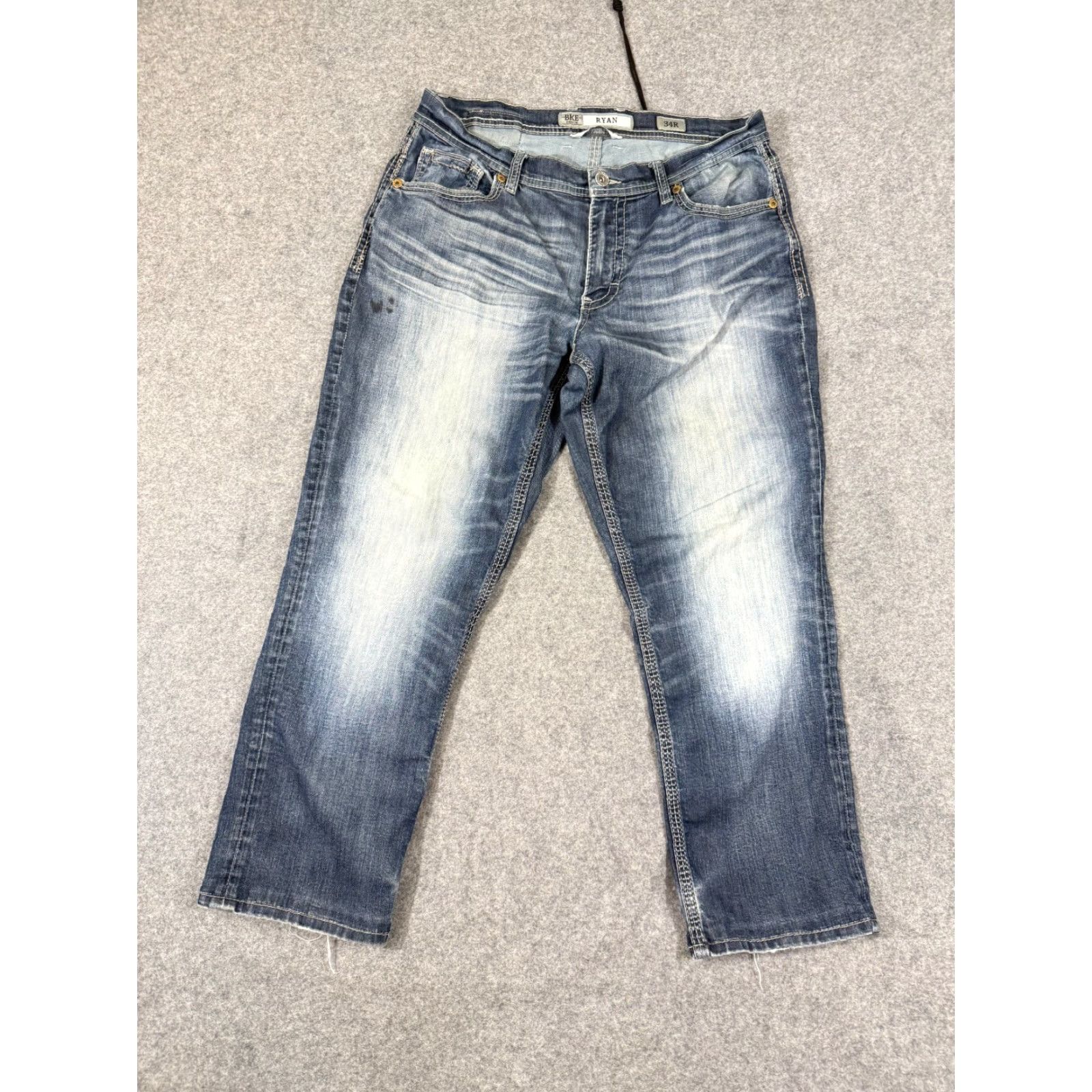 Vintage BKE Buckle Ryan Jeans Mens 34R Blue Denim Straight Leg Mid Wash Preppy Logo Pockets Size US 34 / EU 50 - 3 Thumbnail
