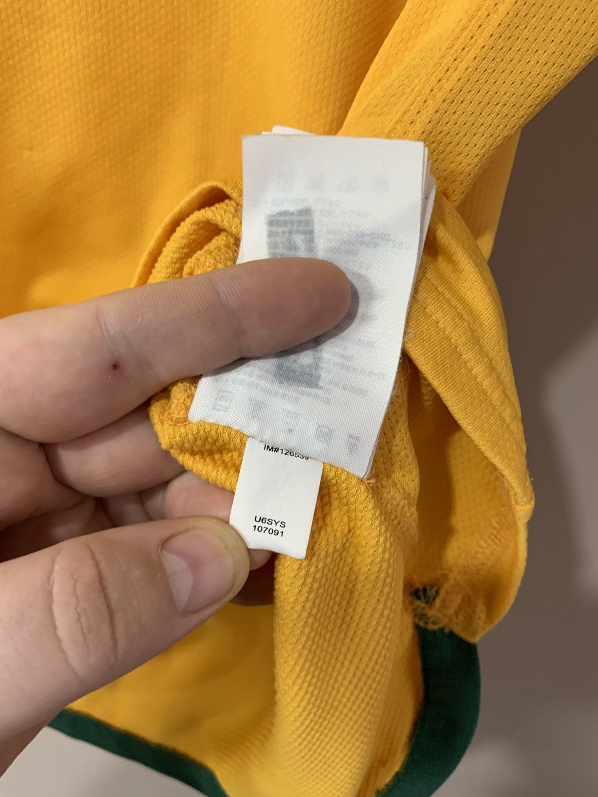 Nike × Vintage Womens Australia Home Football Shirt Nike Soccer Jersey Sz M Size S / US 4 / IT 40 - 10 Thumbnail