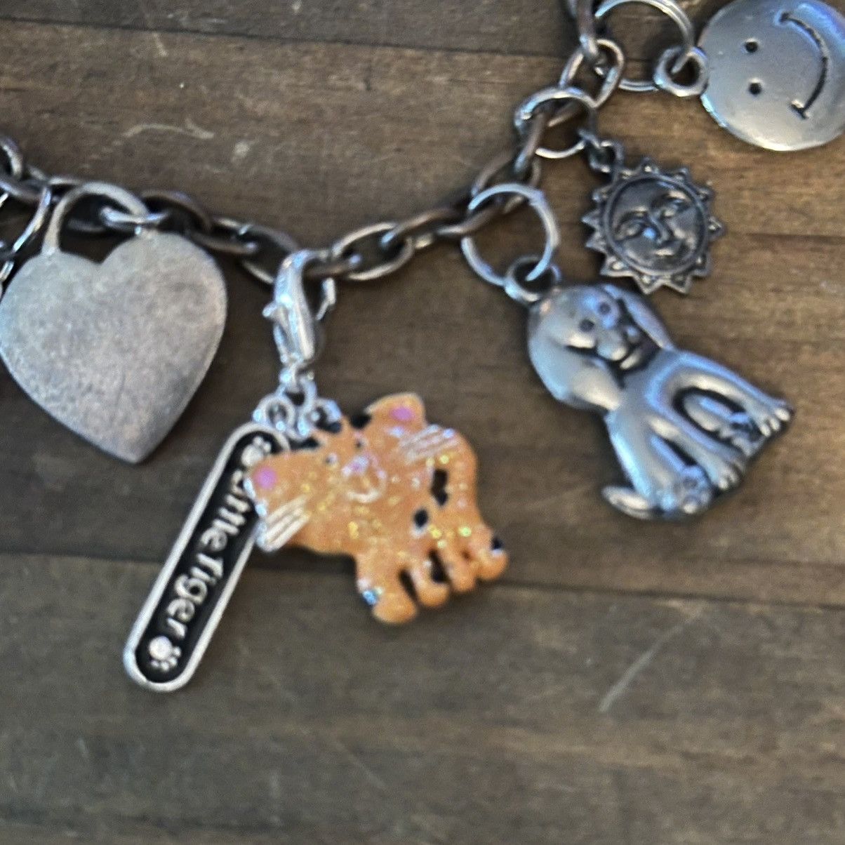 Other Silver tone loaded charm bracelet Size ONE SIZE - 6 Thumbnail