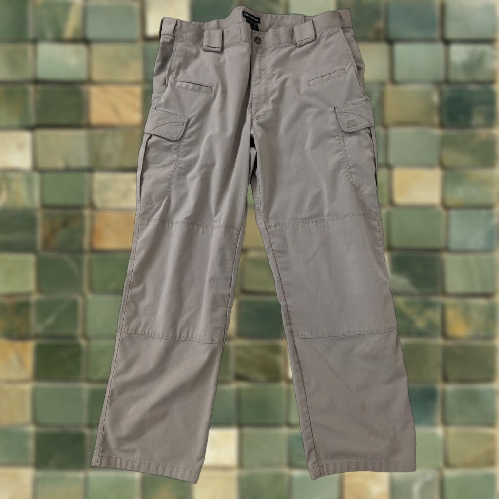 Vintage 5.11 Tactical Pants Cargo Beige Khaki Ripstop 38 x 30 Workwear Regular Mens Pants Size US 38 / EU 54 - 1 Thumbnail