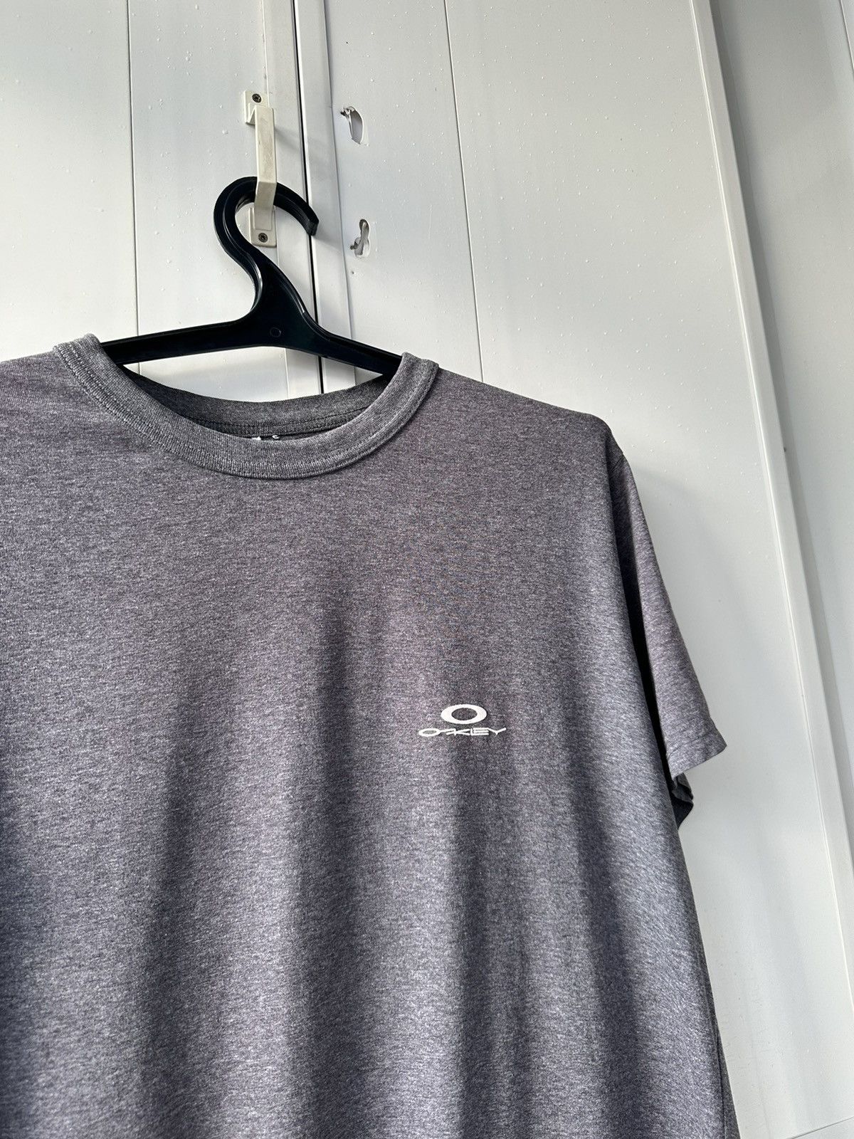 Oakley Vintage T-shirt Oakley Mini White Logo Size US XL / EU 56 / 4 - 9 Thumbnail
