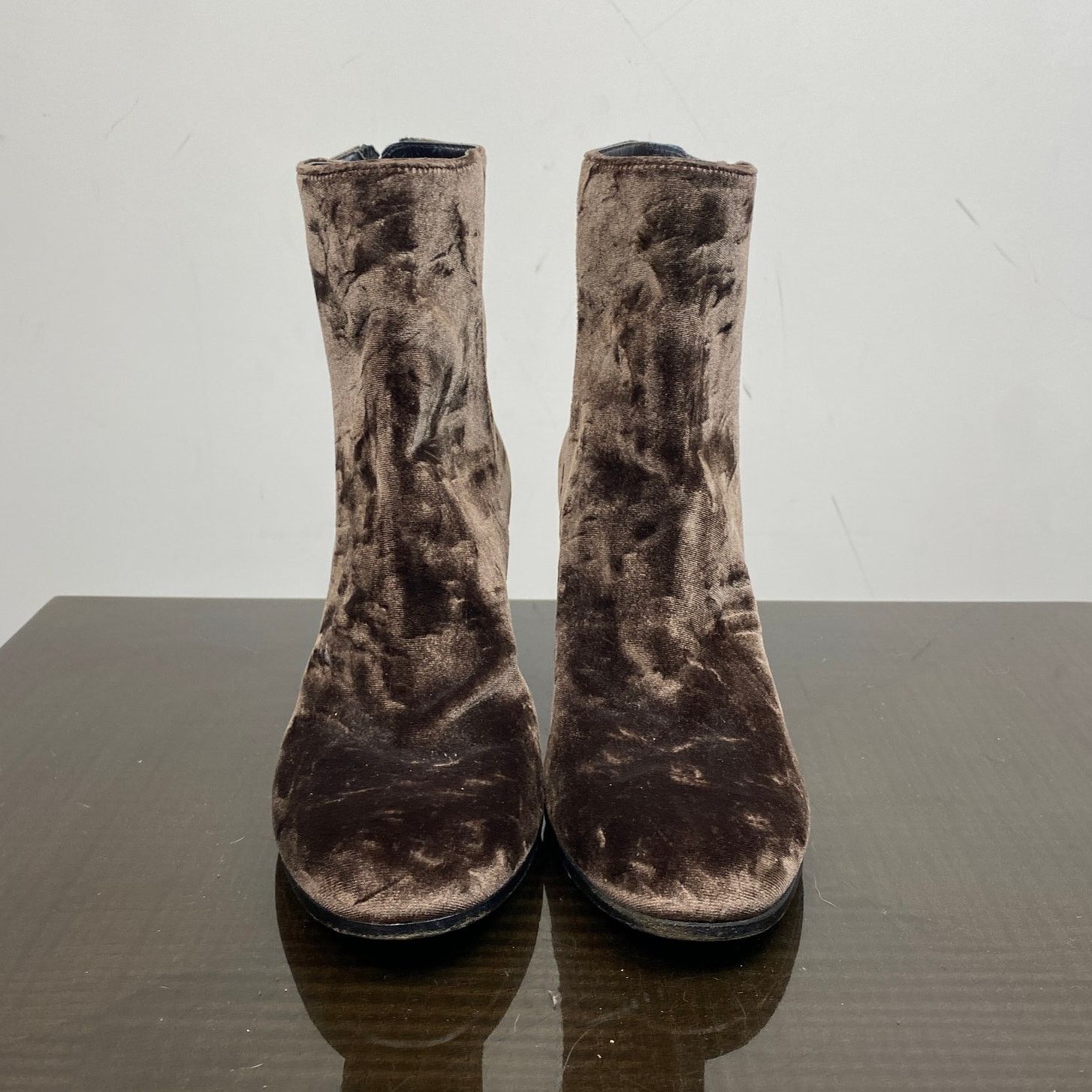 Ann Demeulemeester Ann Demeulemeester Crushed Velvet Ankle Zip Booties 37 Size US 7 / IT 37 - 2 Thumbnail