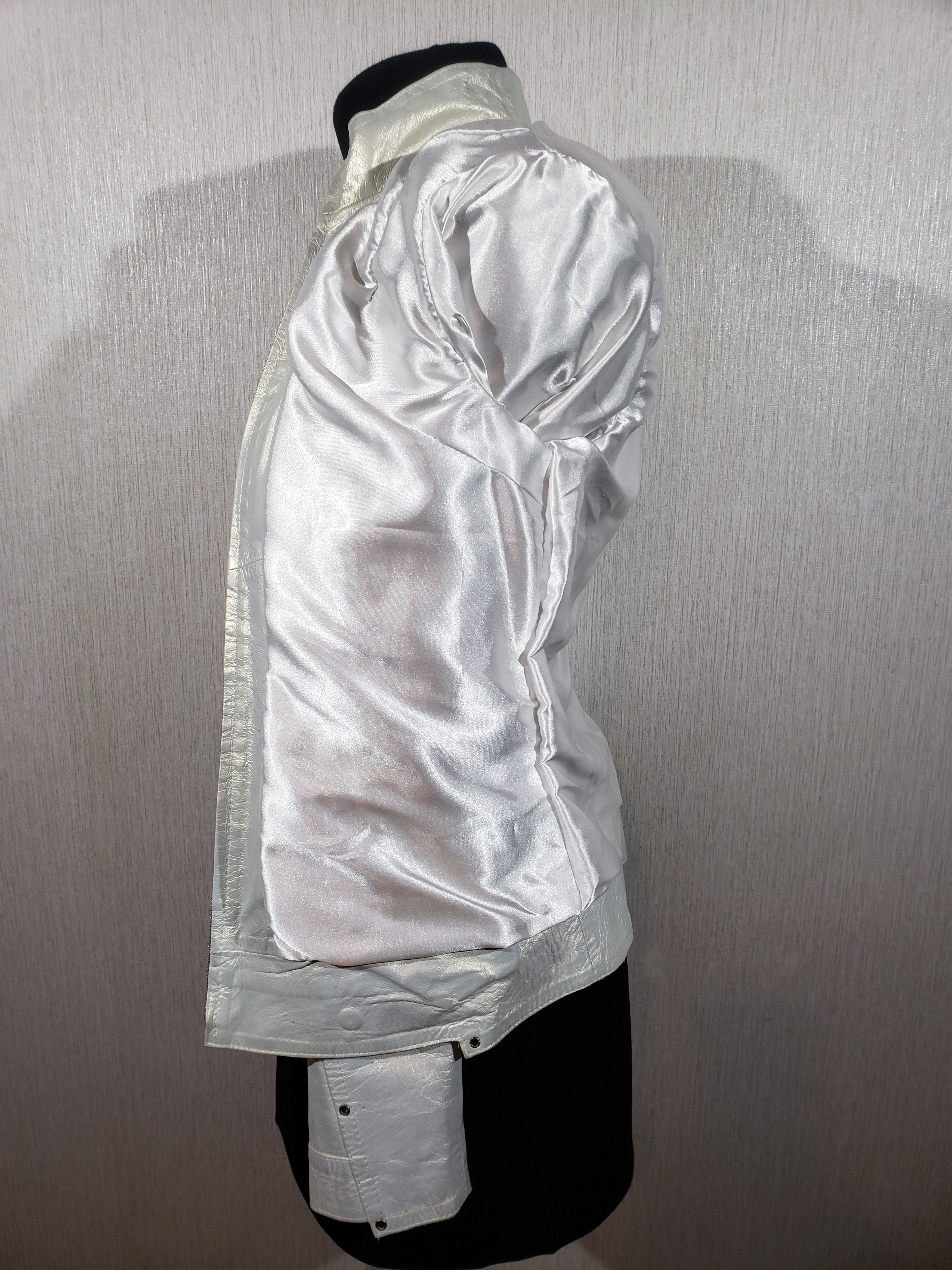 Other Stylish women's silver leather jacket. Size M / US 6-8 / IT 42-44 - 10 Thumbnail