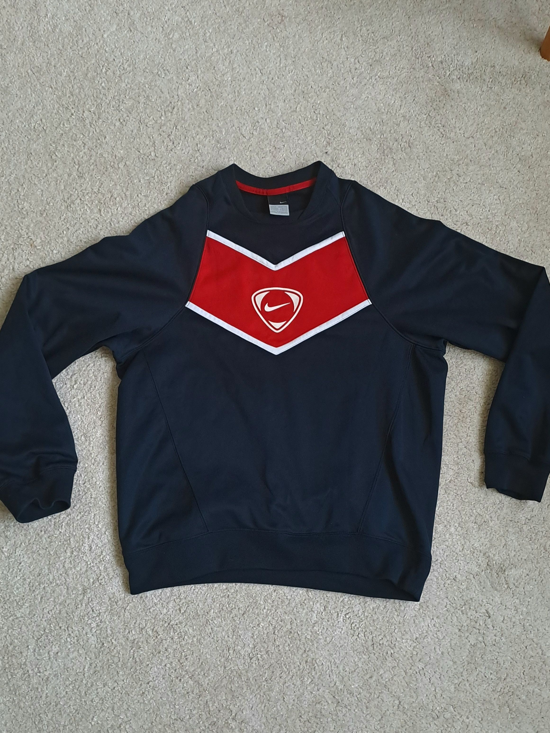 Nike Vintage Nike Sweatshirt Size US M / EU 48-50 / 2 - 4 Thumbnail