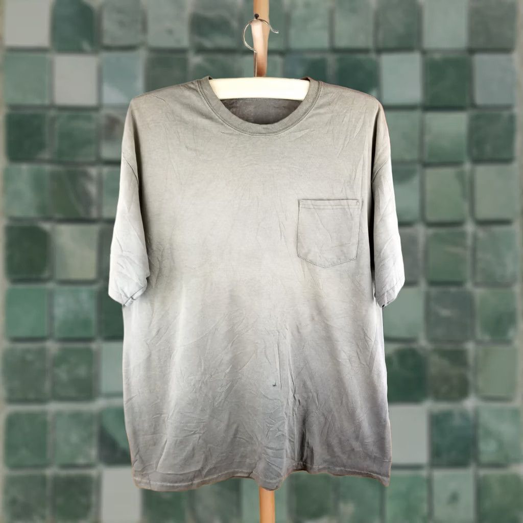 Vintage VINTAGE Y2K GRADIENT SUN FADED T-SHIRT ONE POCKET BOXY COTTON XLARGE GRAY MEN Size US XL / EU 56 / 4 - 1 Thumbnail