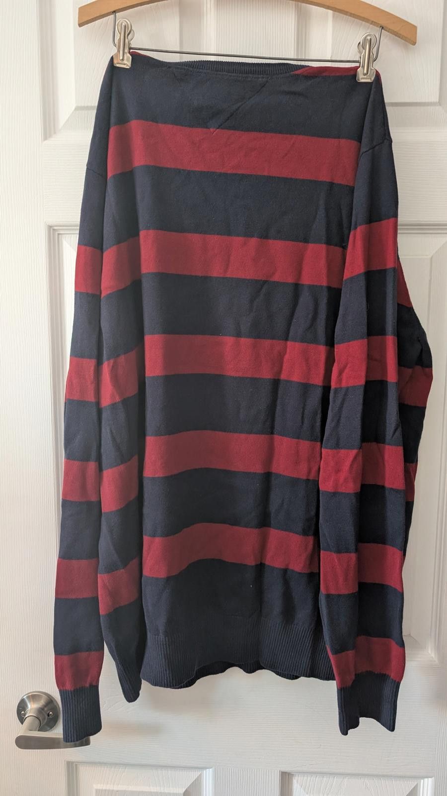 Tommy Hilfiger Tommy Hilfiger Men’s V-Neck Sweater Navy Stripe Size XXL Size US XXL / EU 58 / 5 - 8 Thumbnail