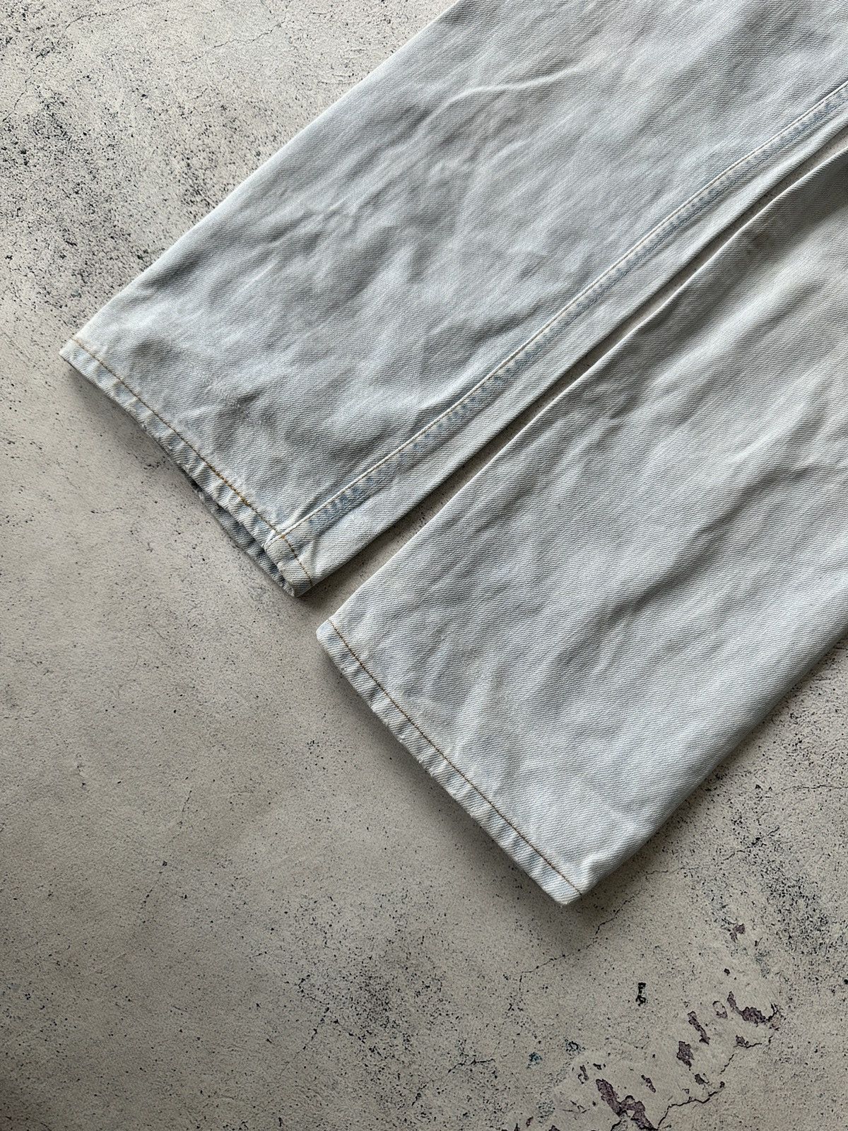 Levi's × Levi's Vintage Clothing × Vintage Vintage Levi’s 501 Denim Faded Jeans Size US 33 - 13 Thumbnail
