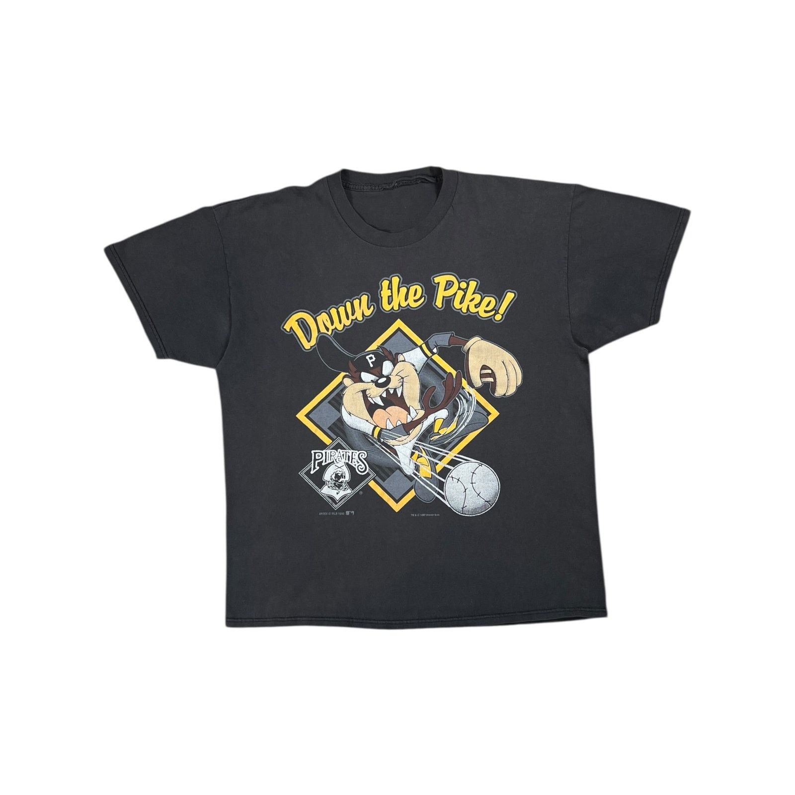 MLB × Vintage 90s Pittsburgh Pirates Looney Tunes Tasmanian Devil faded t Size US L / EU 52-54 / 3 - 1 Thumbnail